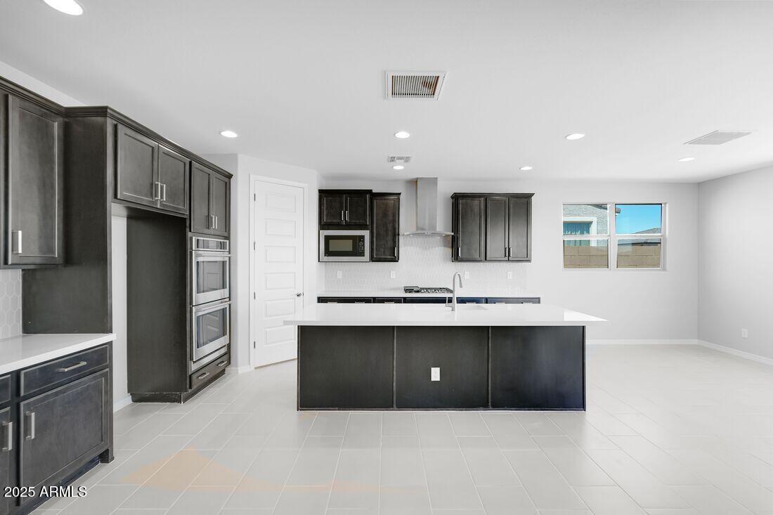 17118 W HACKAMORE Drive