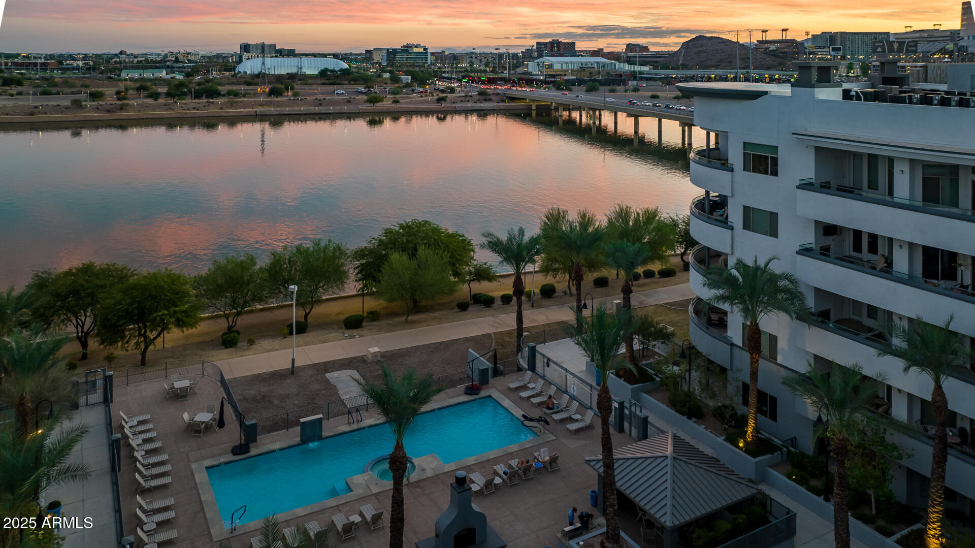 945 E PLAYA DEL NORTE Drive, 1022