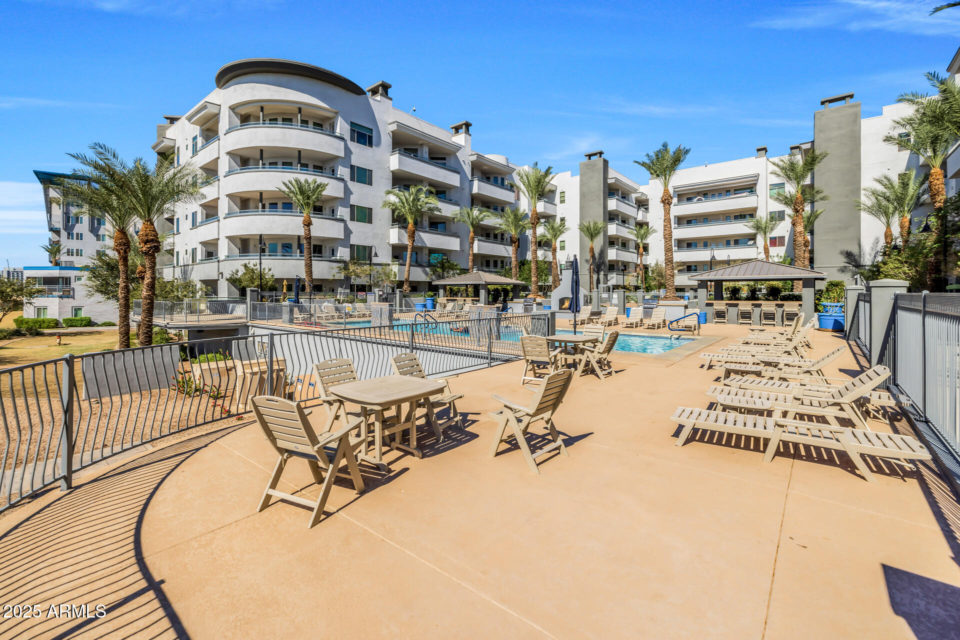 945 E PLAYA DEL NORTE Drive, 1022