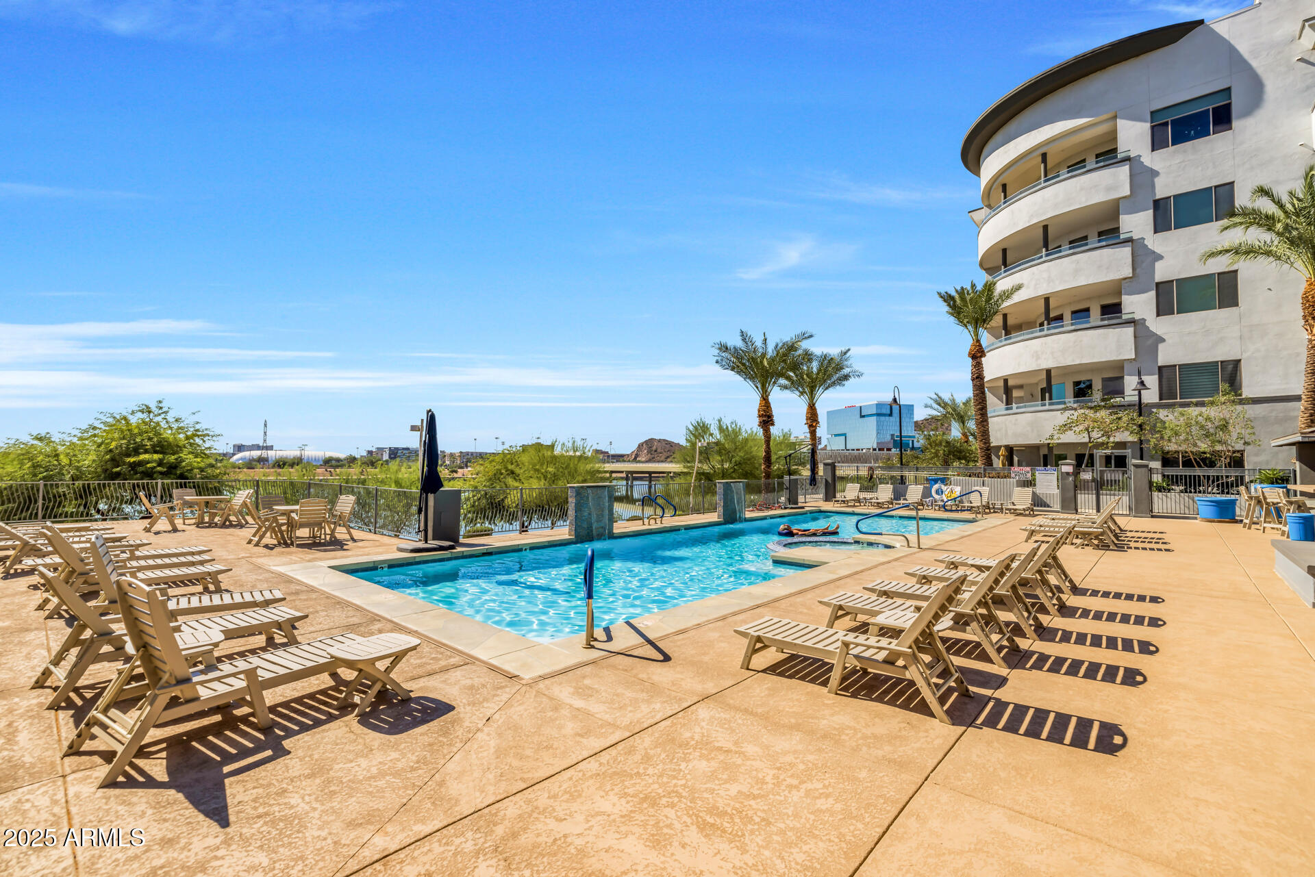 945 E PLAYA DEL NORTE Drive, 1022