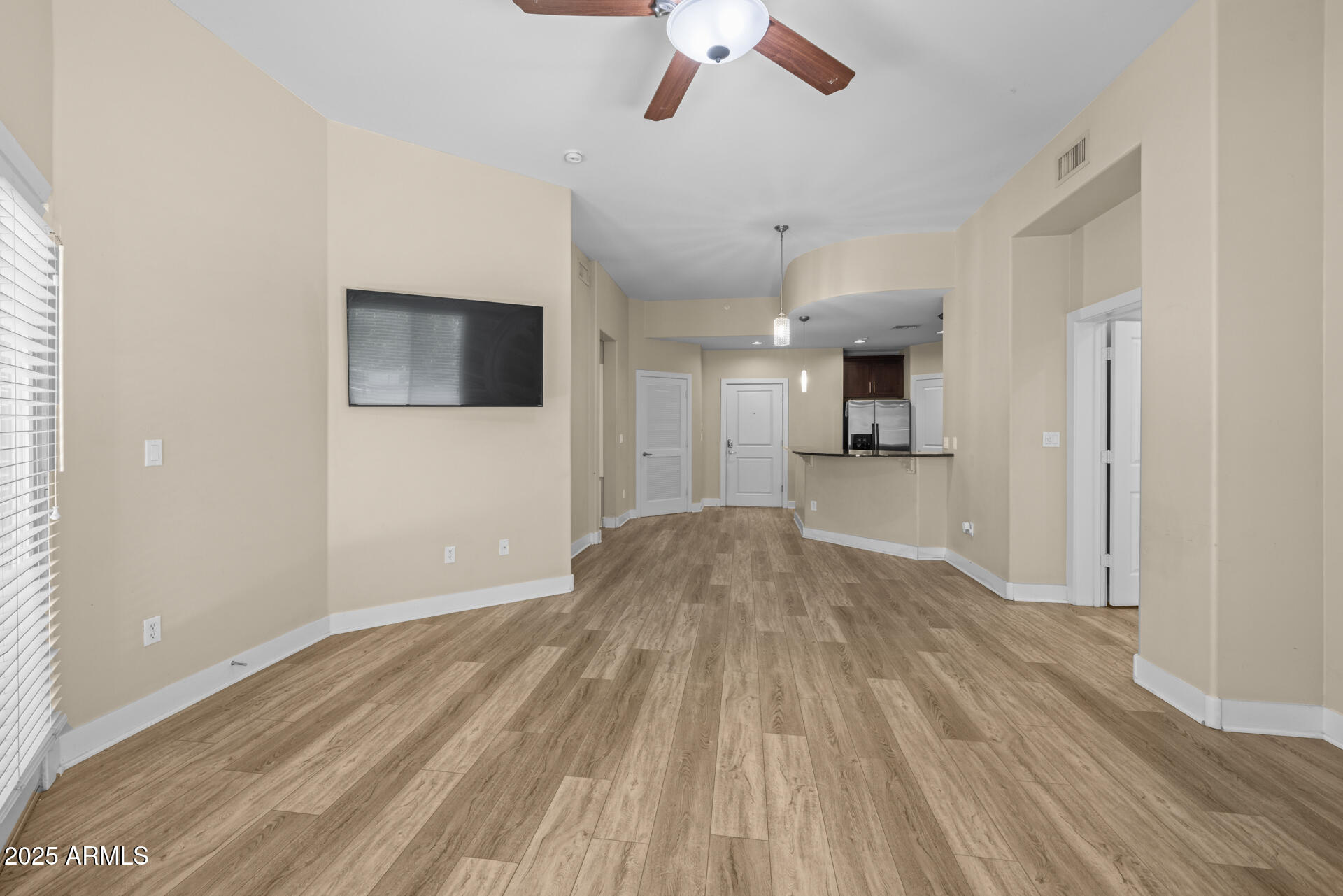 945 E PLAYA DEL NORTE Drive, 1022
