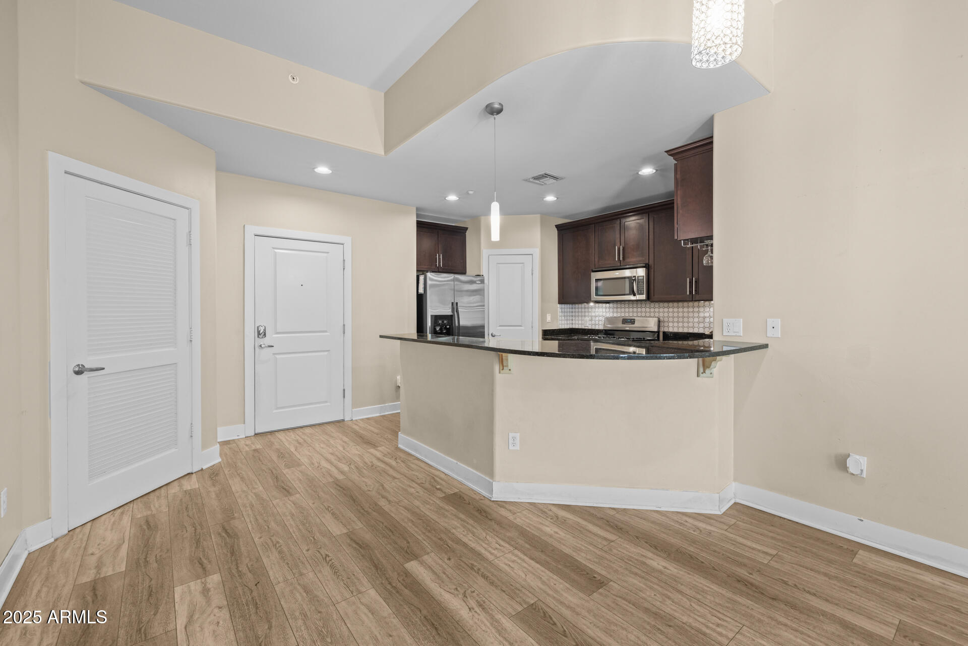 945 E PLAYA DEL NORTE Drive, 1022