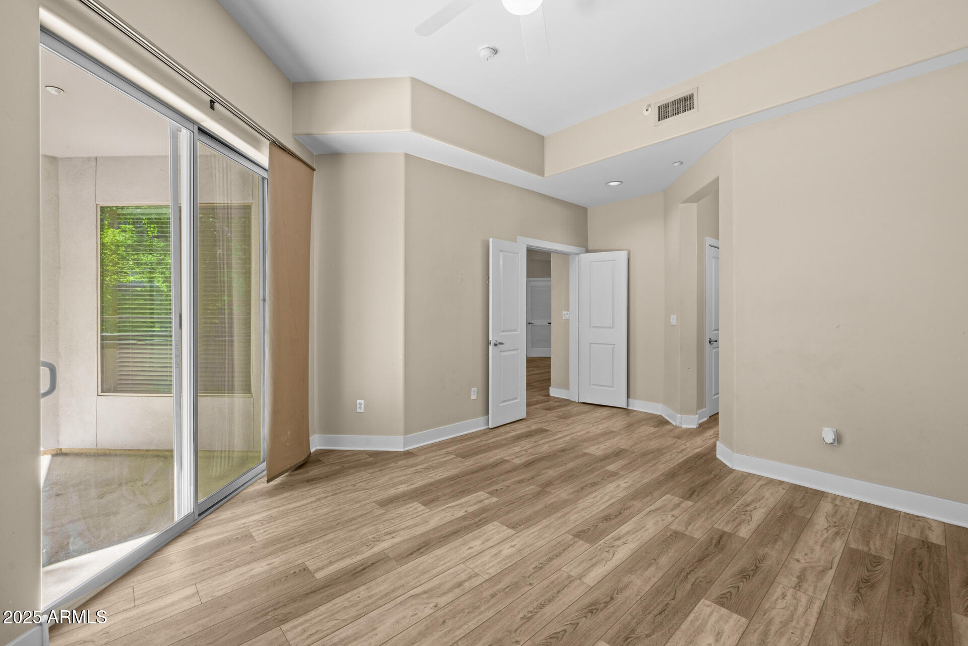 945 E PLAYA DEL NORTE Drive, 1022