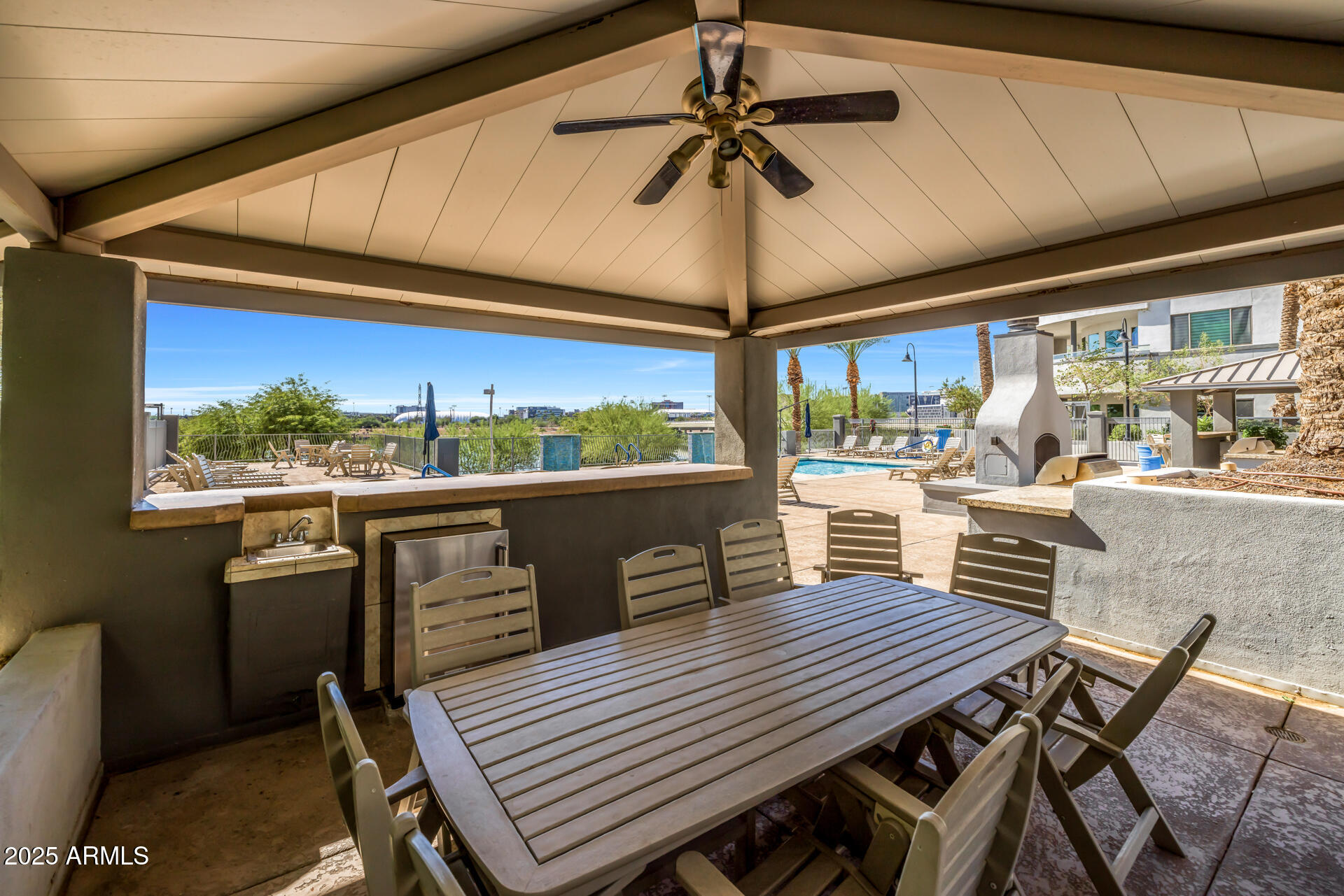 945 E PLAYA DEL NORTE Drive, 1022