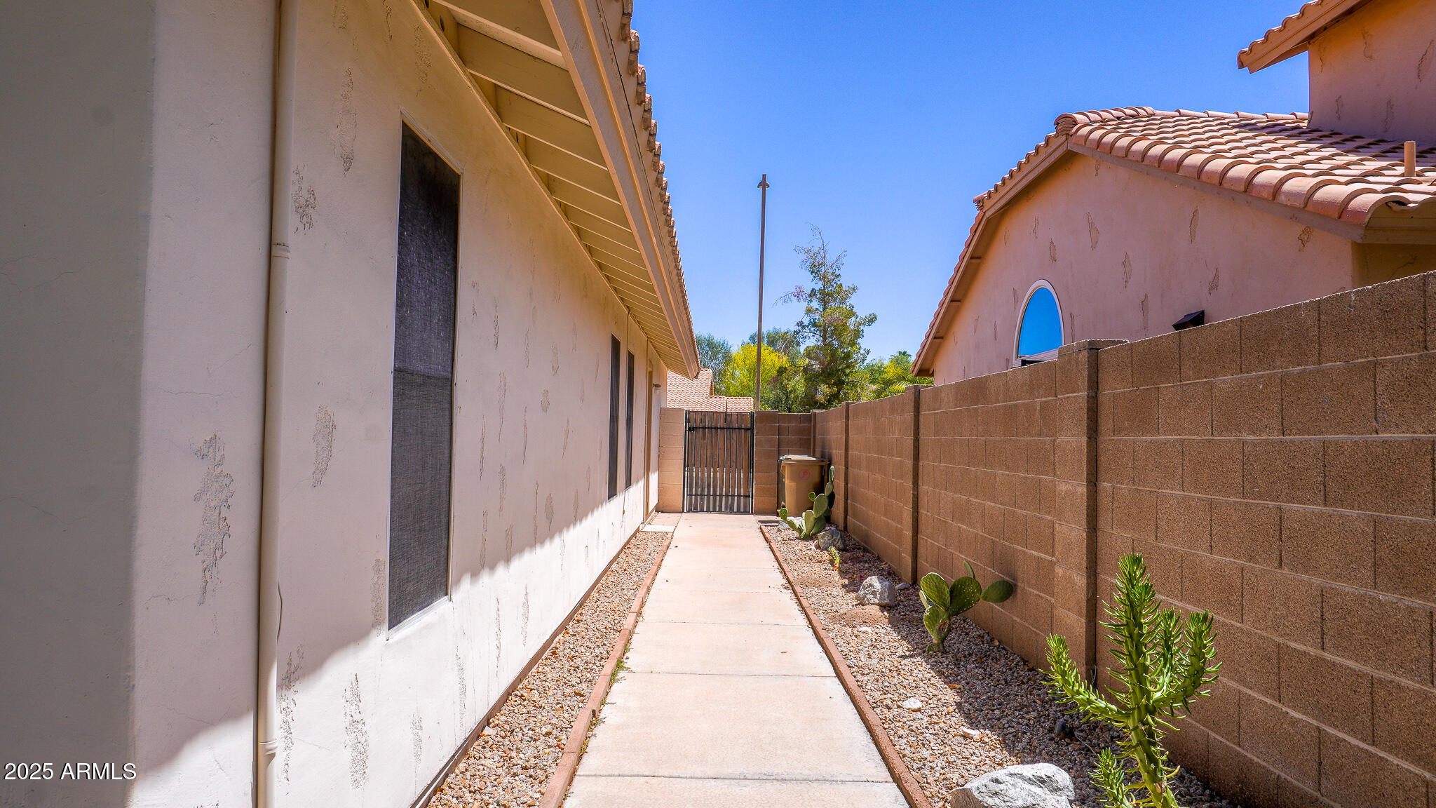 10952 S DESERT LAKE Drive