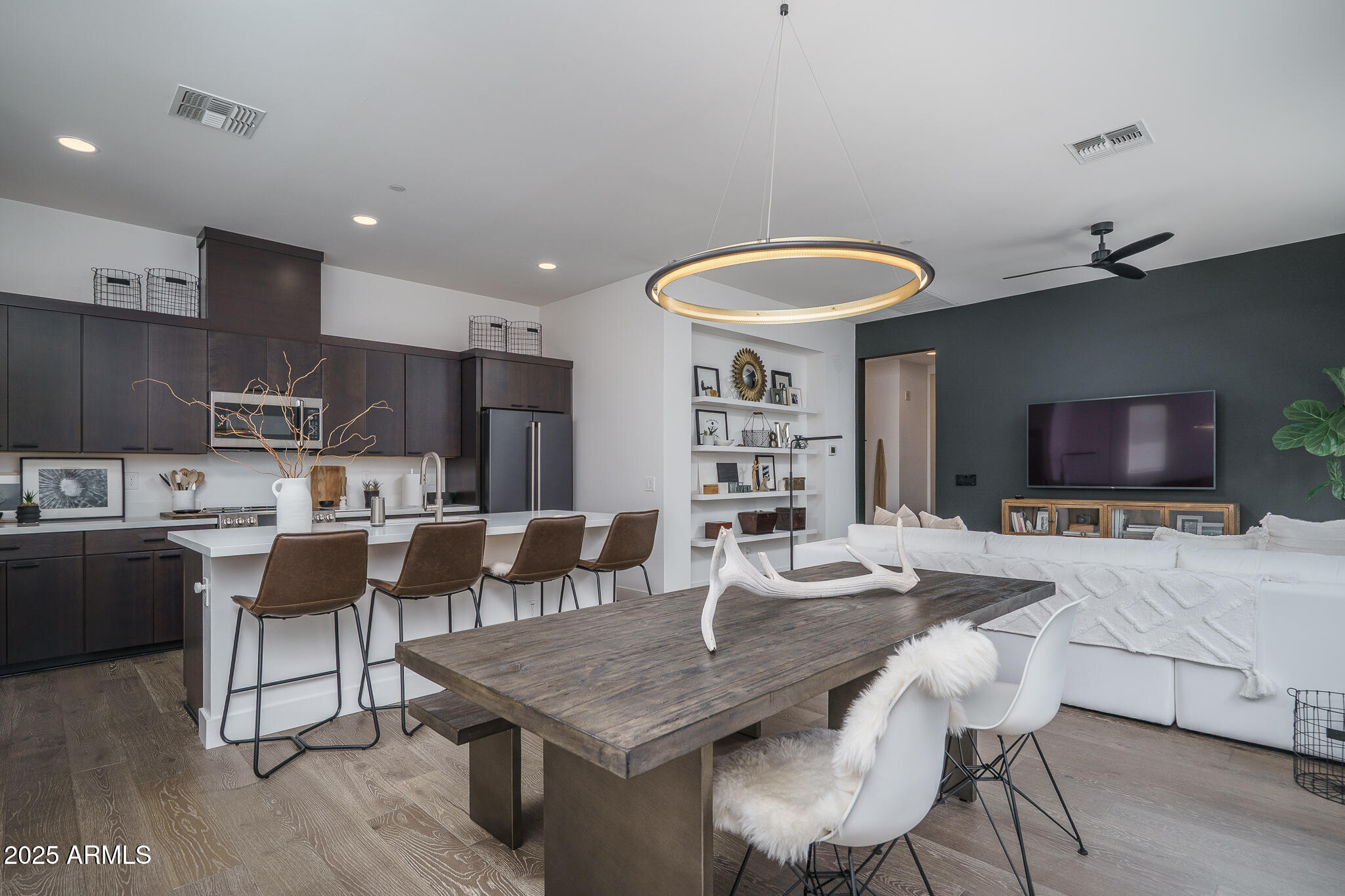 14870 W ENCANTO Boulevard, 2123