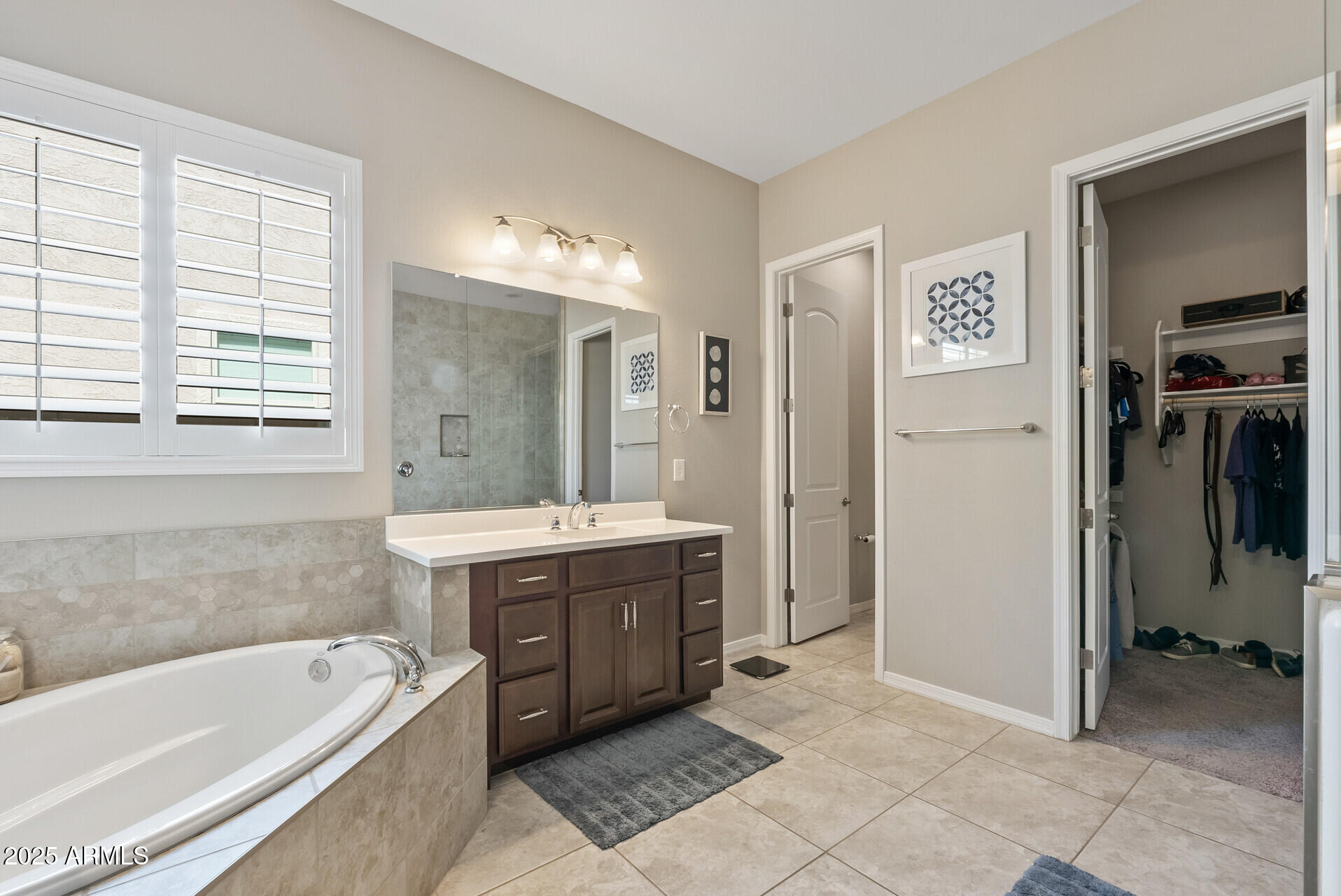 18929 W WINDSOR Boulevard