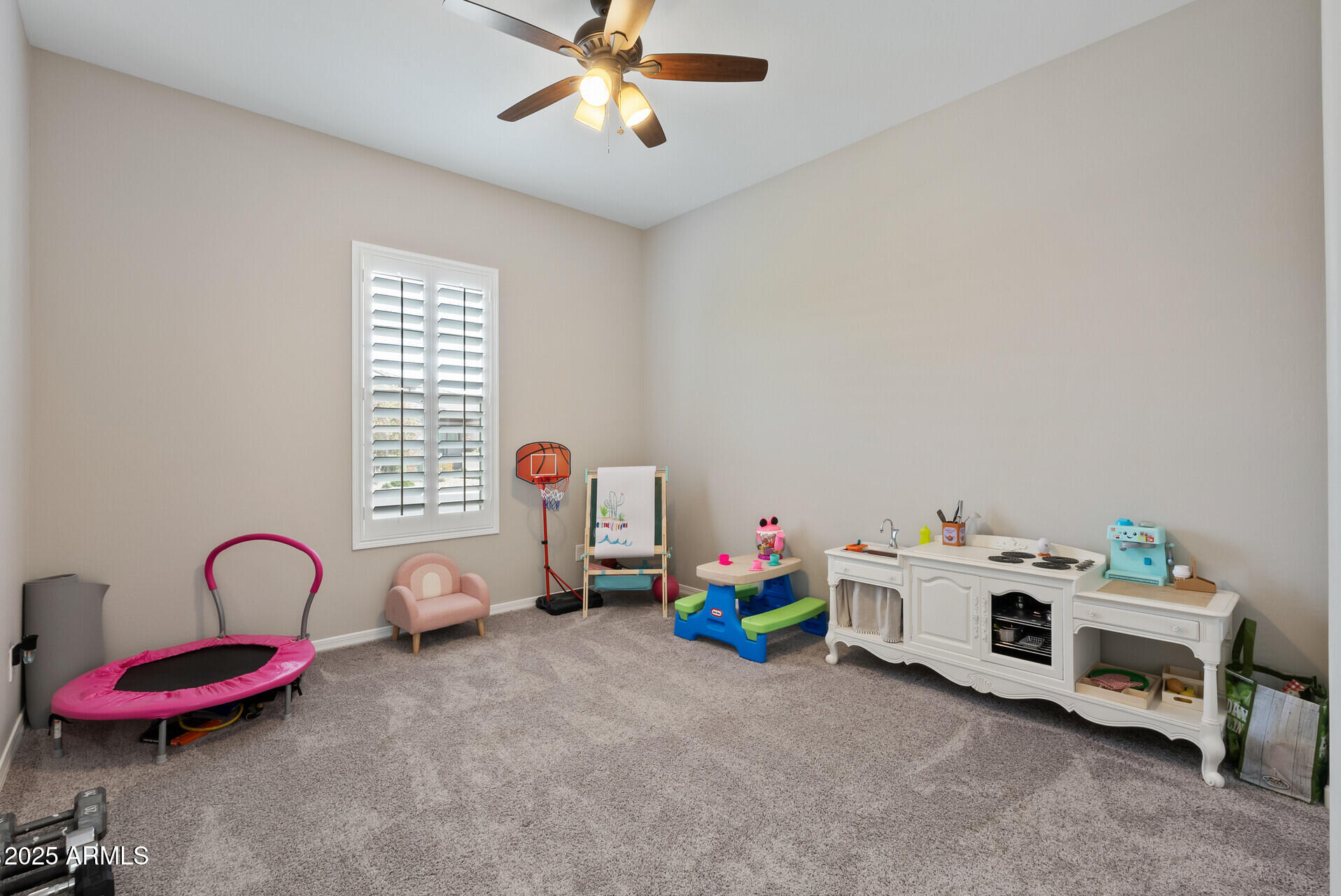 18929 W WINDSOR Boulevard