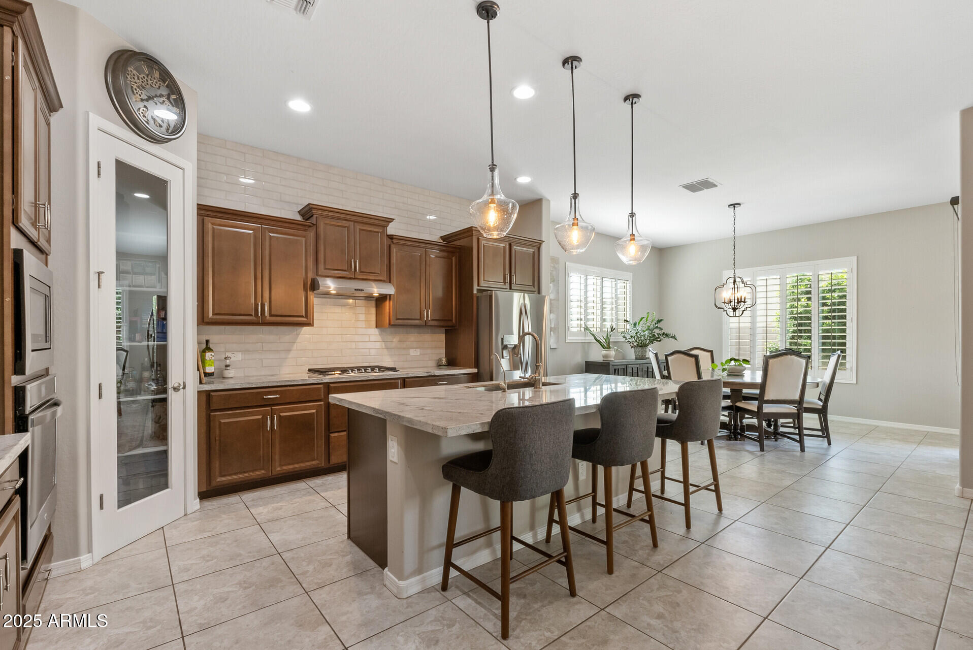 18929 W WINDSOR Boulevard