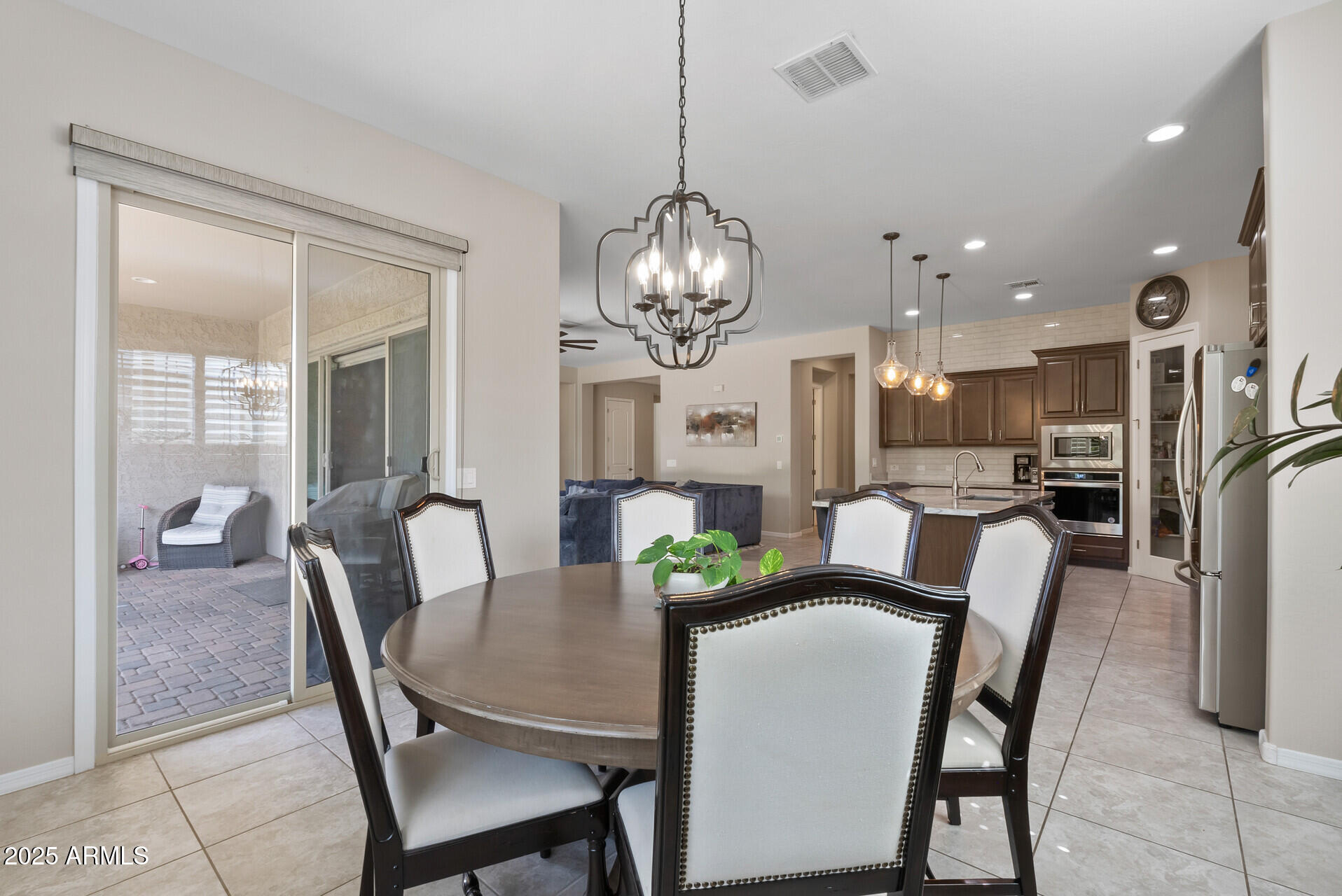 18929 W WINDSOR Boulevard