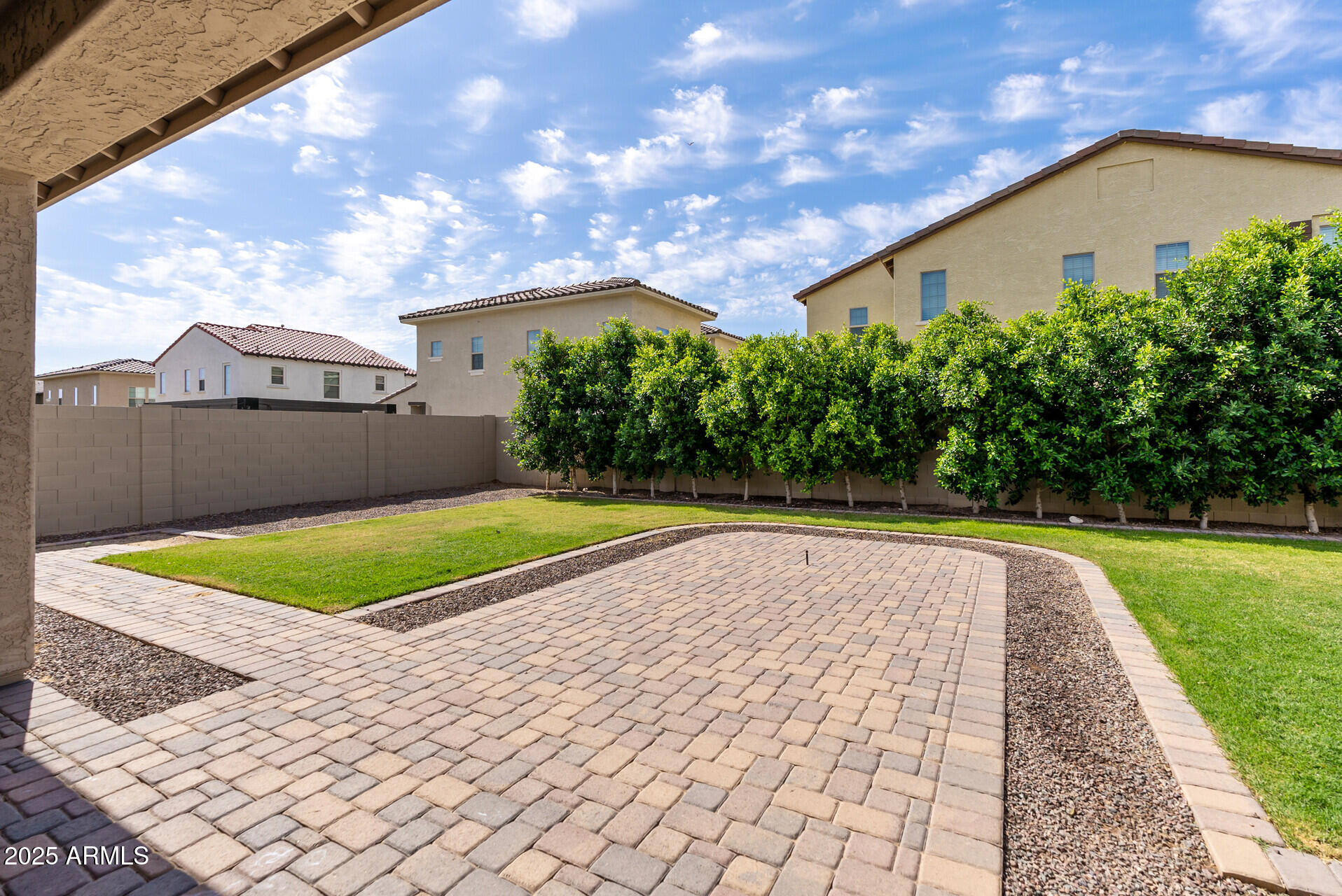 18929 W WINDSOR Boulevard