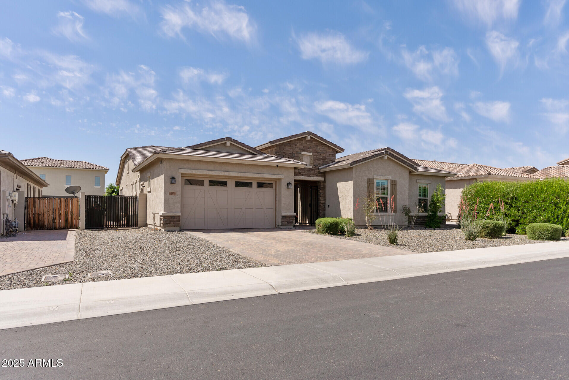 18929 W WINDSOR Boulevard