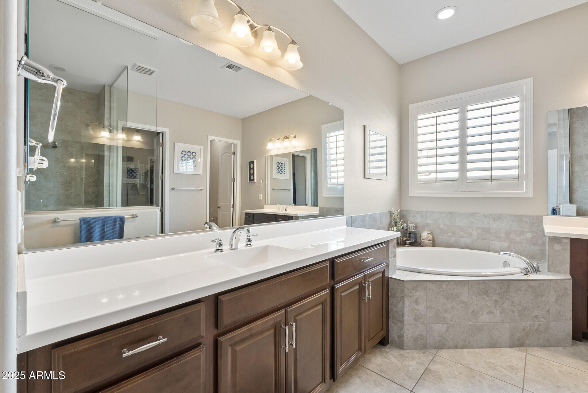 18929 W WINDSOR Boulevard