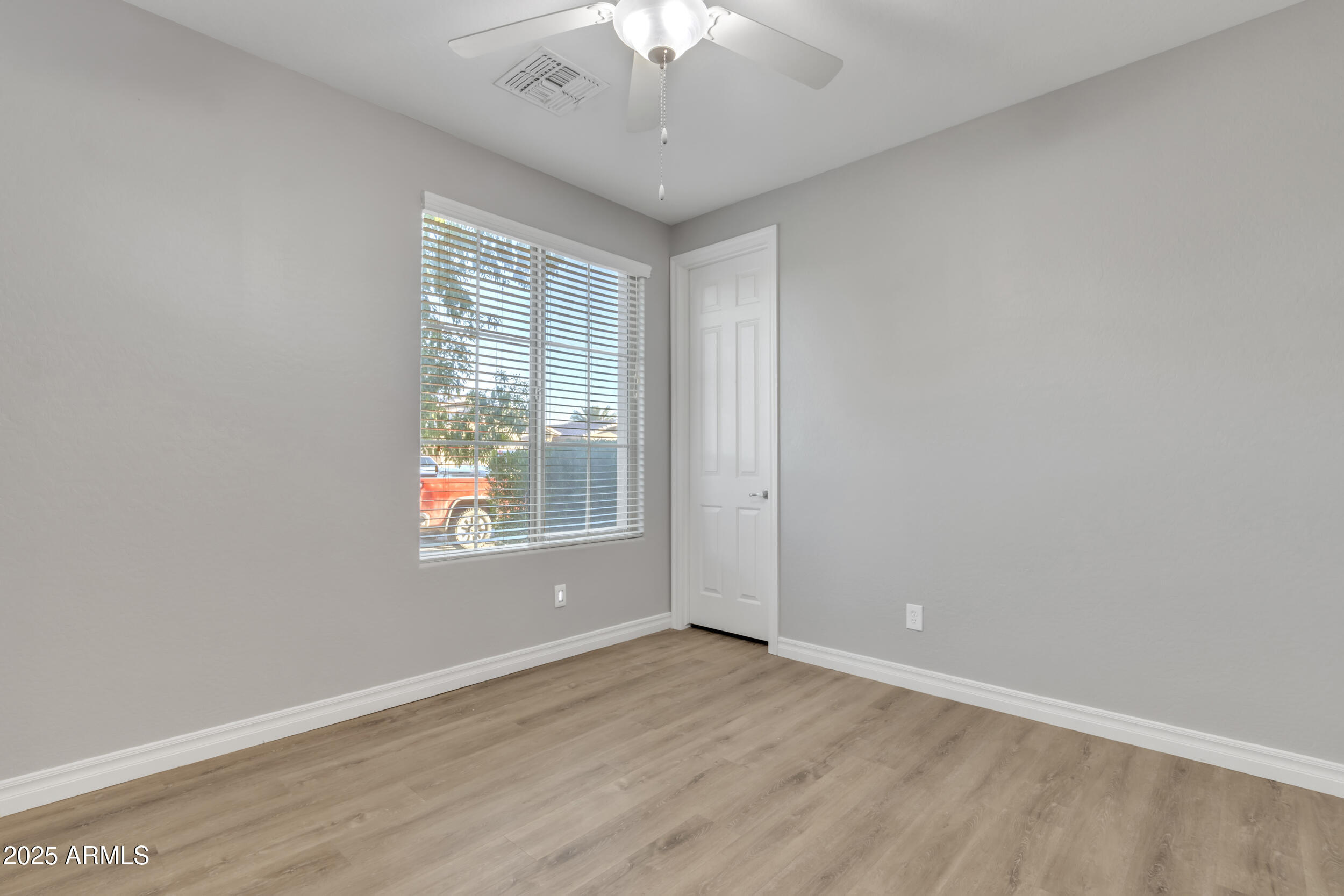 1258 W PLANE TREE Avenue