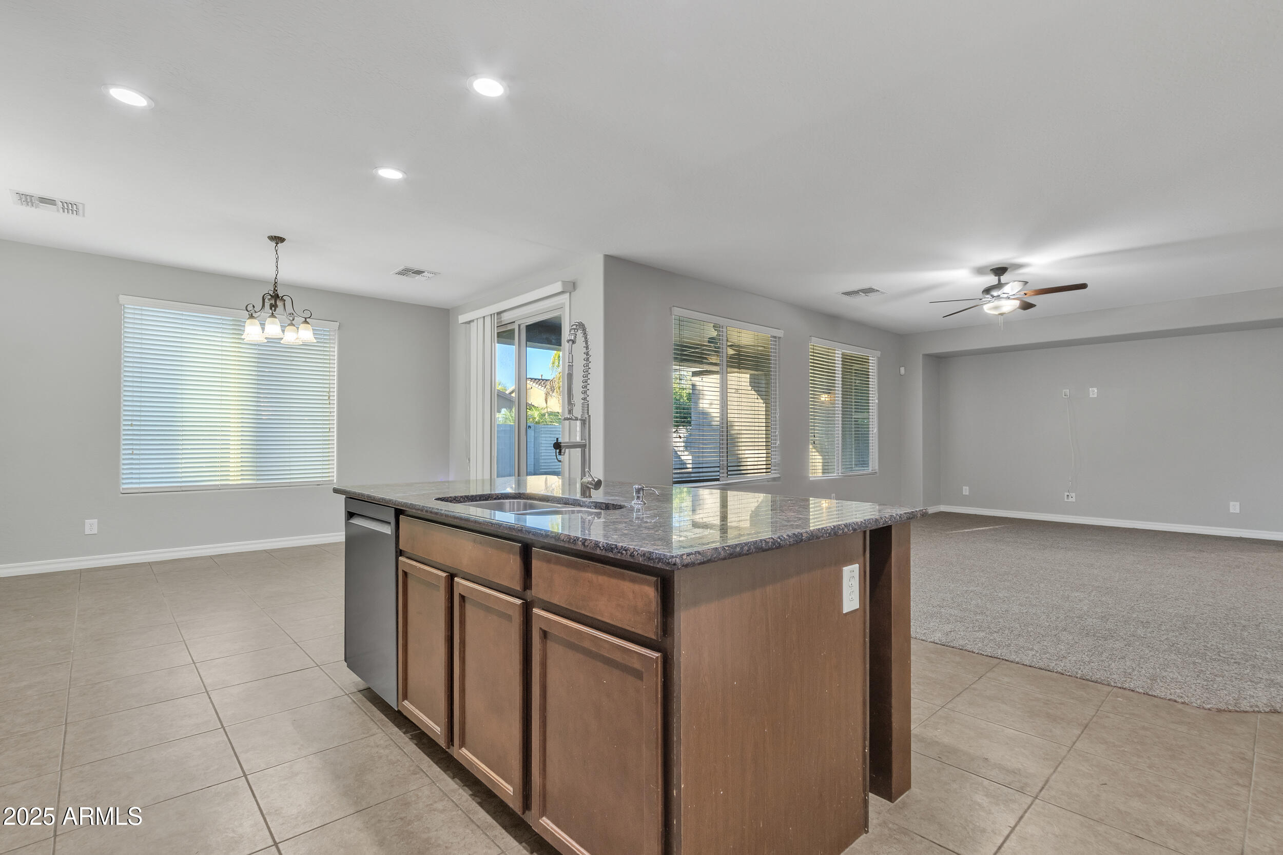1258 W PLANE TREE Avenue