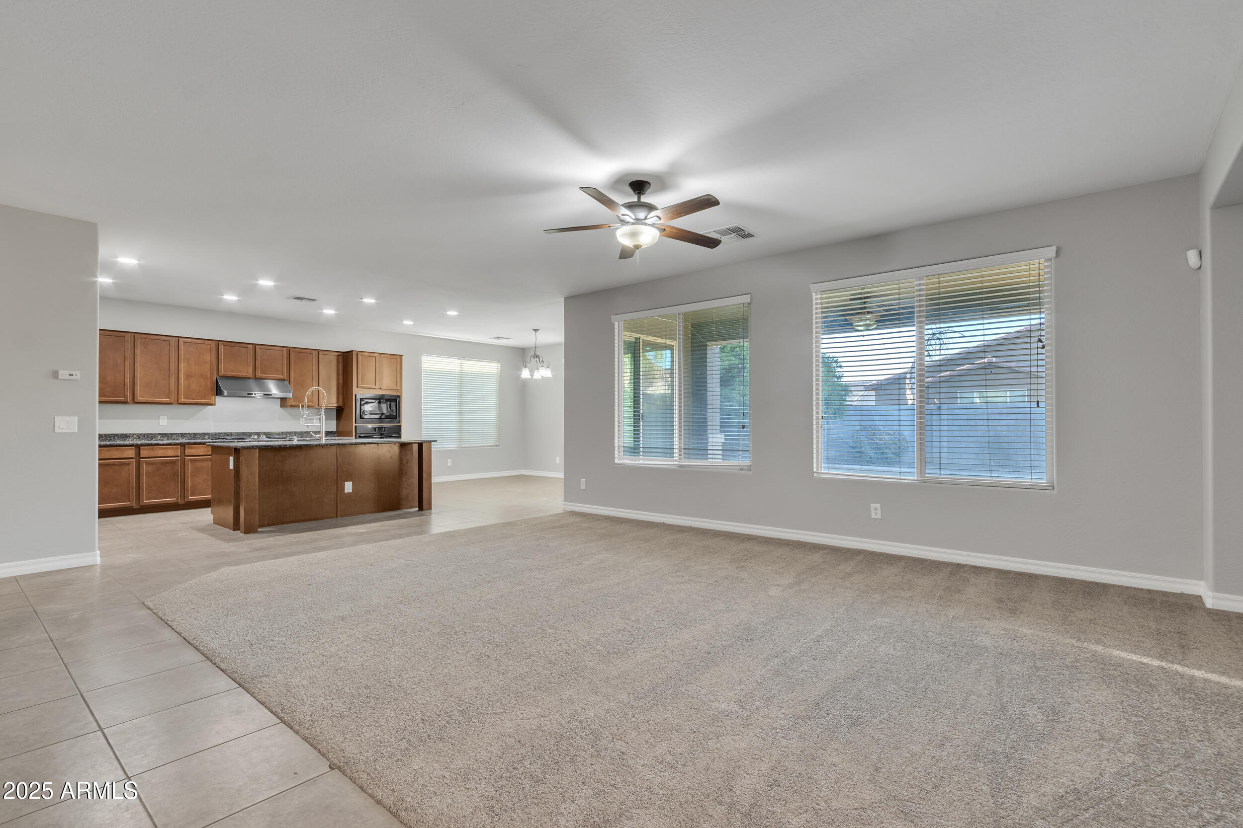 1258 W PLANE TREE Avenue
