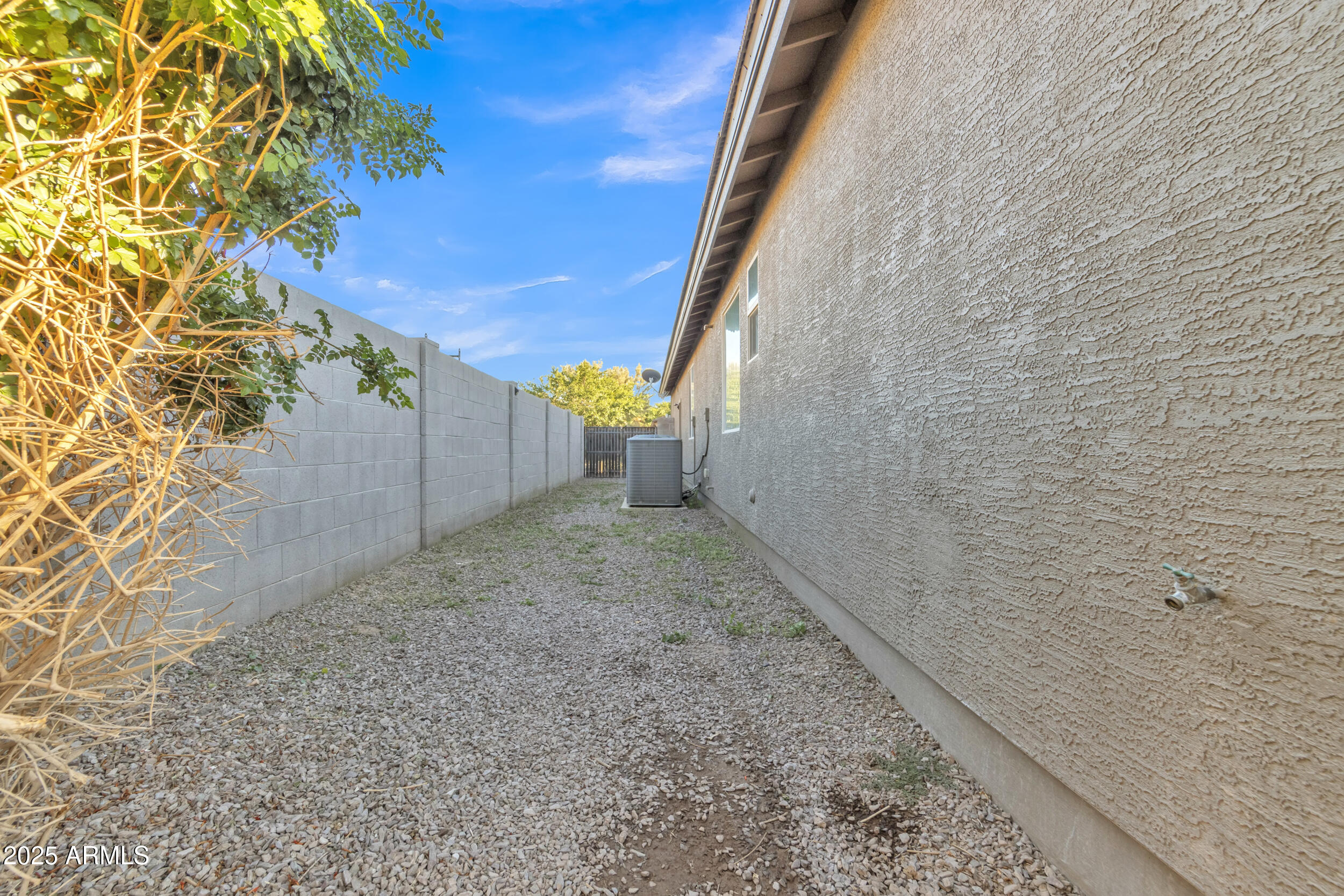 1258 W PLANE TREE Avenue