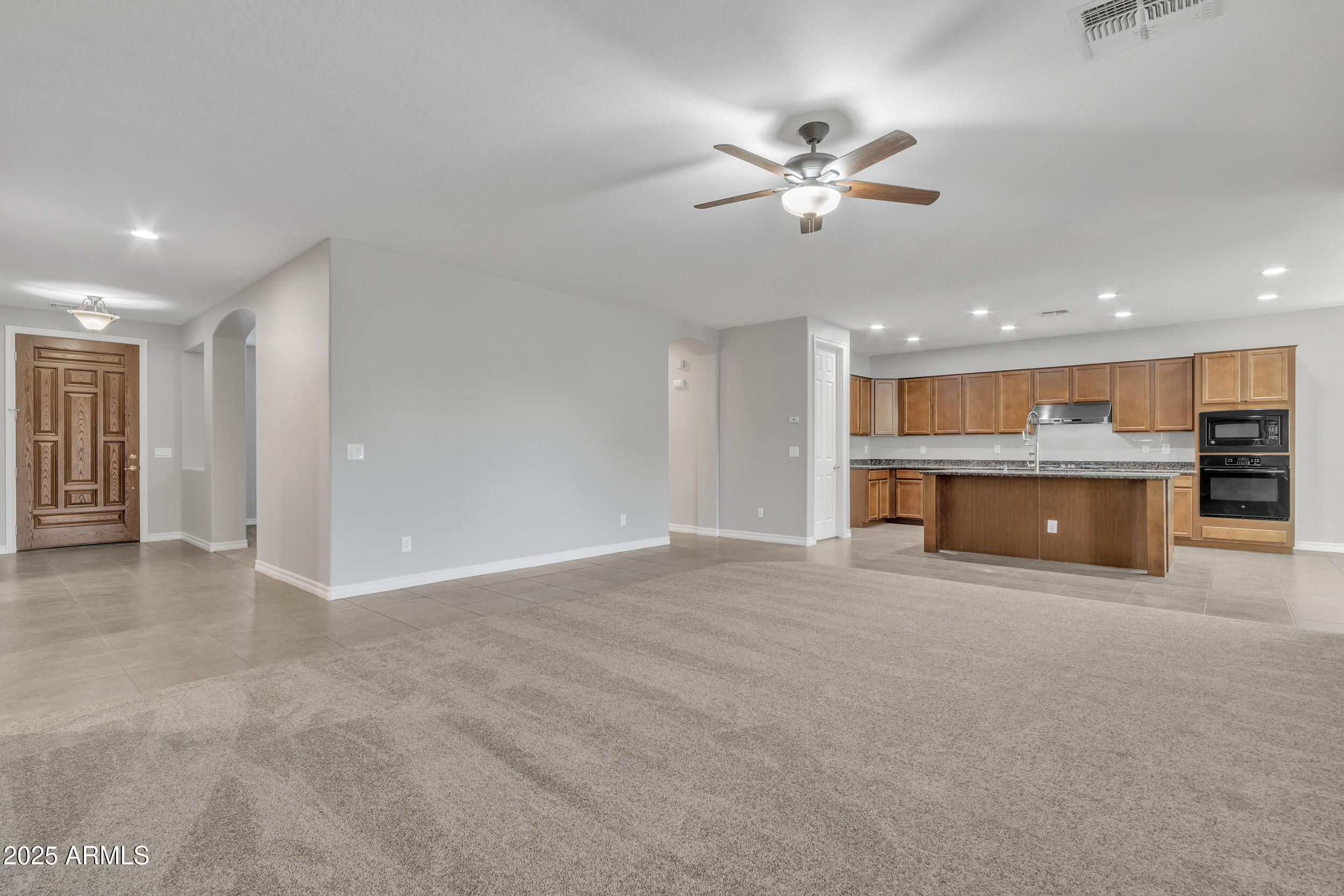 1258 W PLANE TREE Avenue
