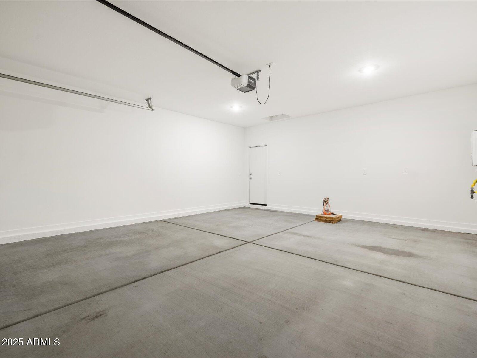 16005 W BRONCO Trail, Surprise