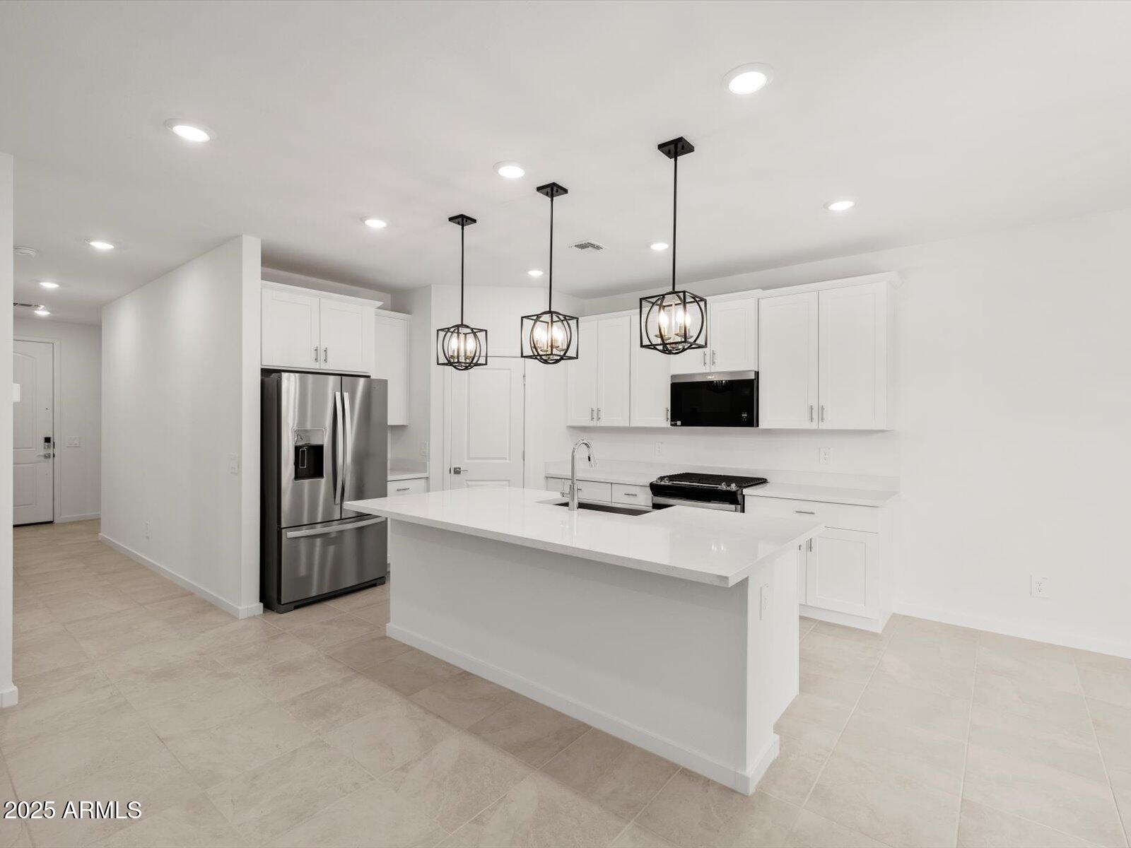 16005 W BRONCO Trail, Surprise