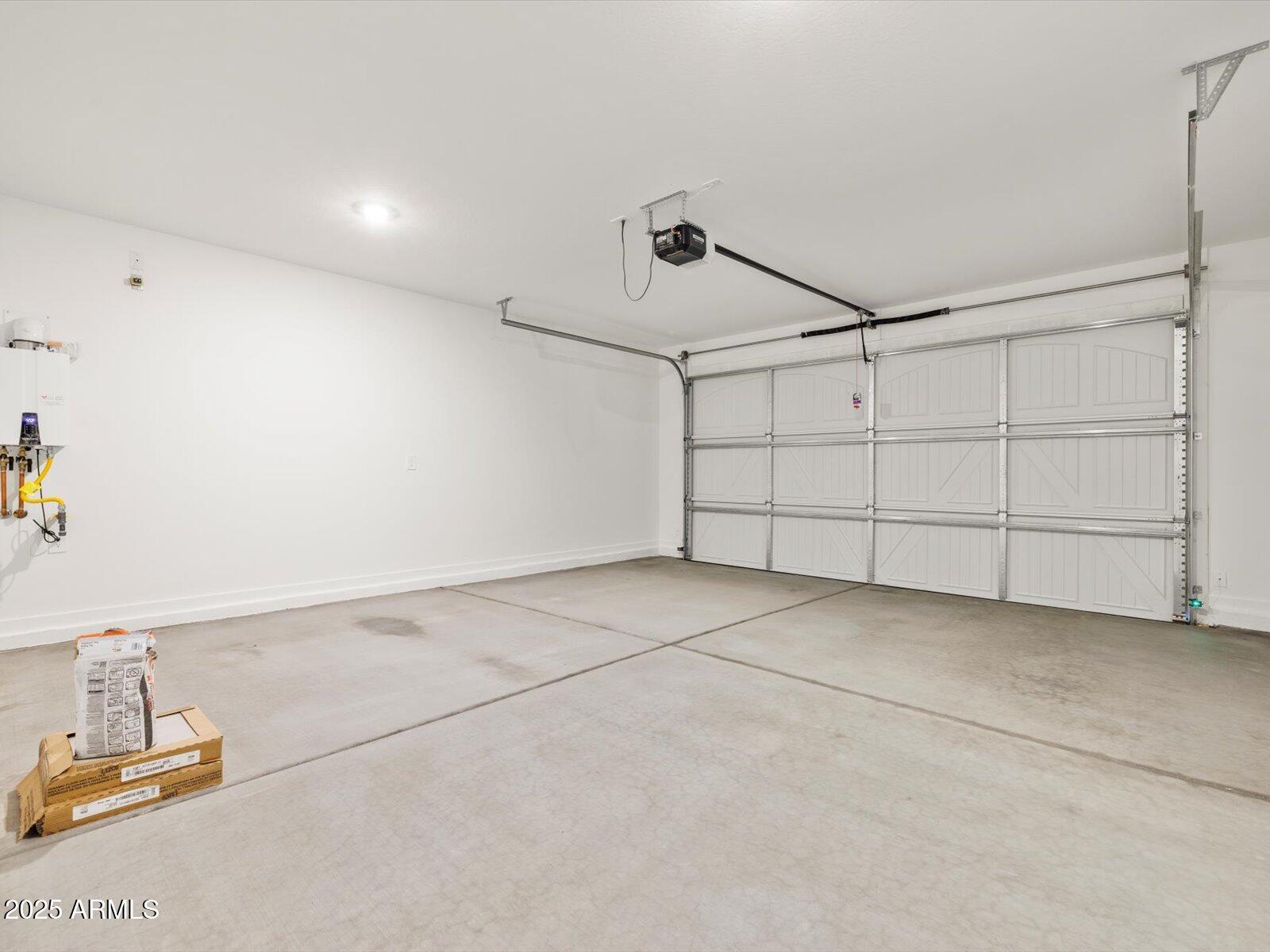 16005 W BRONCO Trail, Surprise