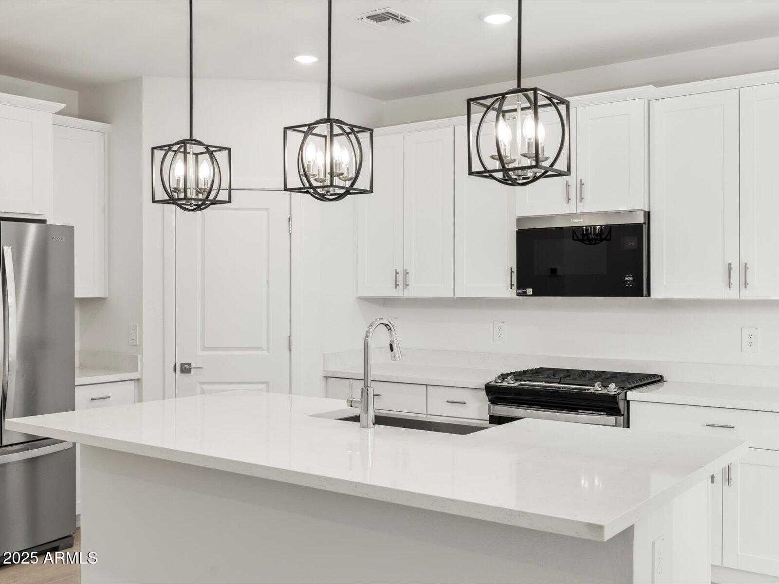 16005 W BRONCO Trail, Surprise