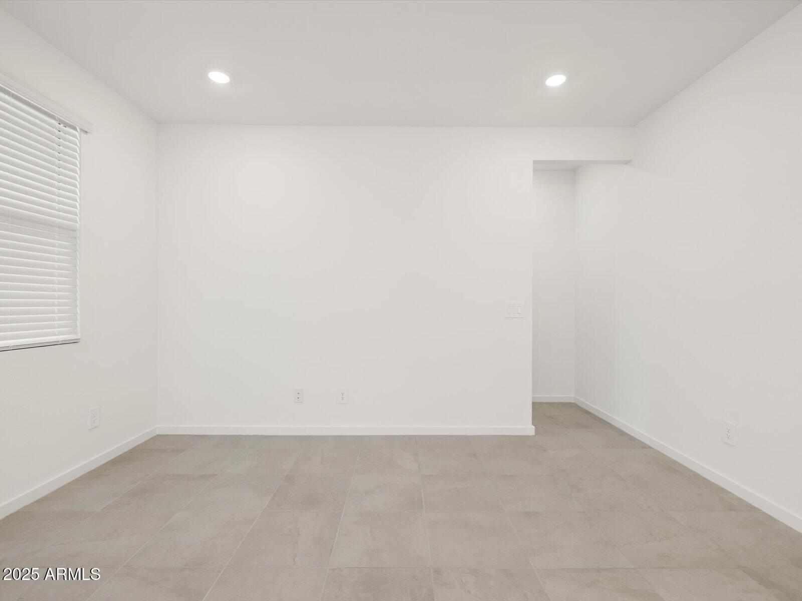 16005 W BRONCO Trail, Surprise