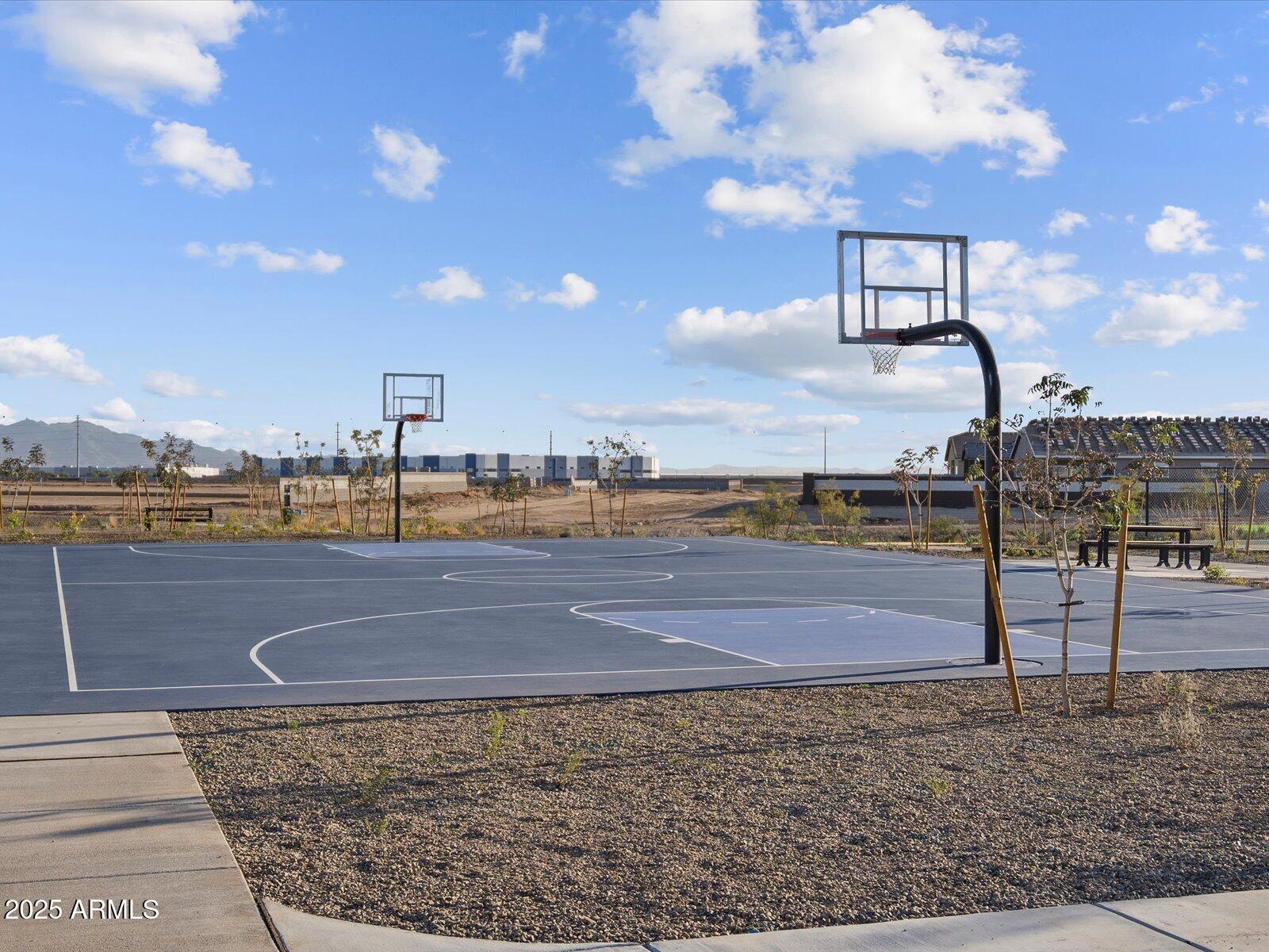 17567 W PIERSON Street