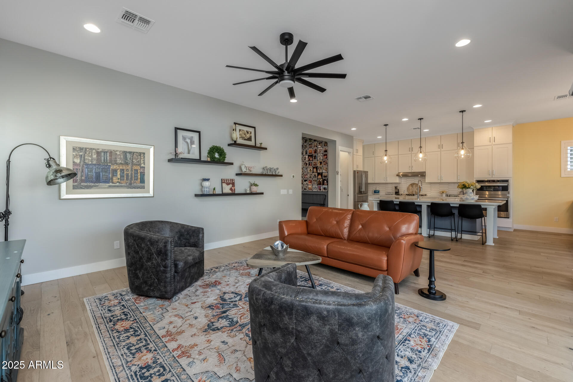 1336 E SIERRA VISTA Drive