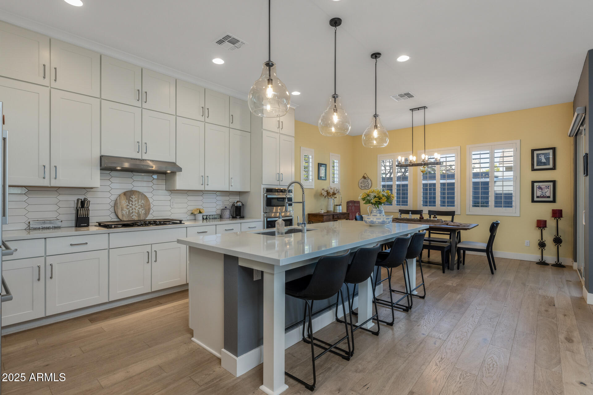 1336 E SIERRA VISTA Drive