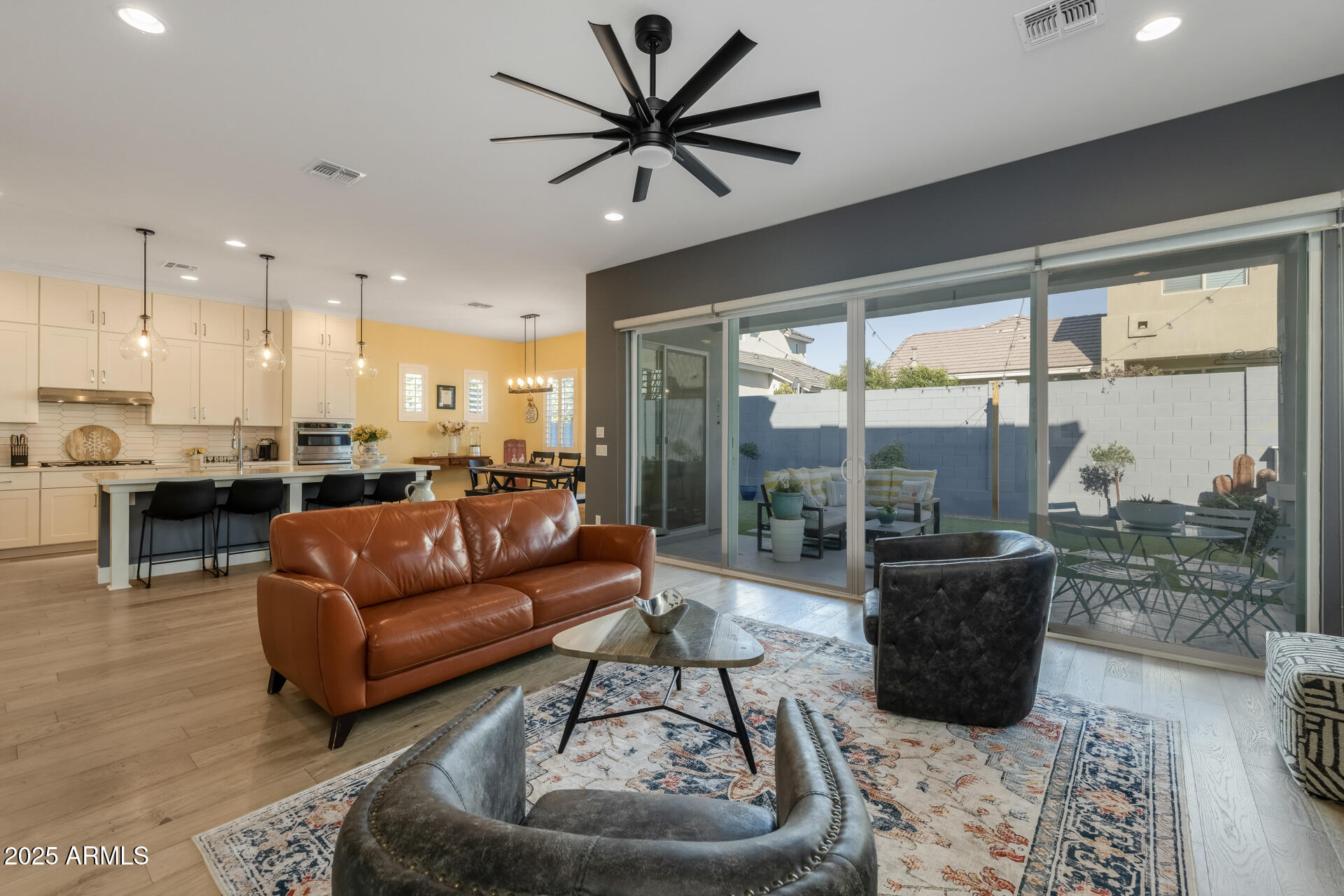 1336 E SIERRA VISTA Drive