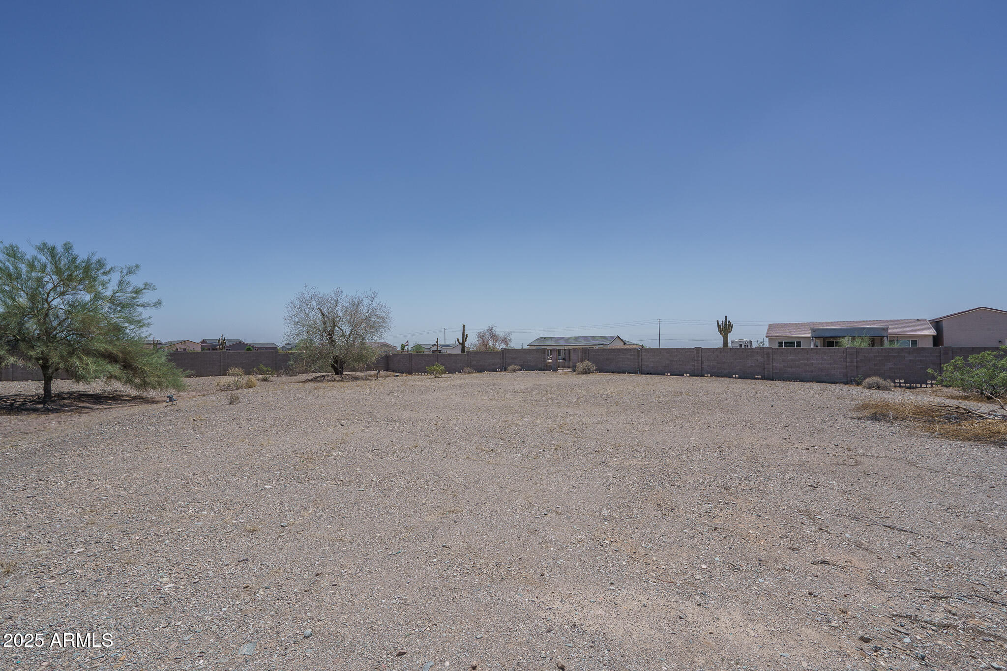 16931 W BARWICK Drive