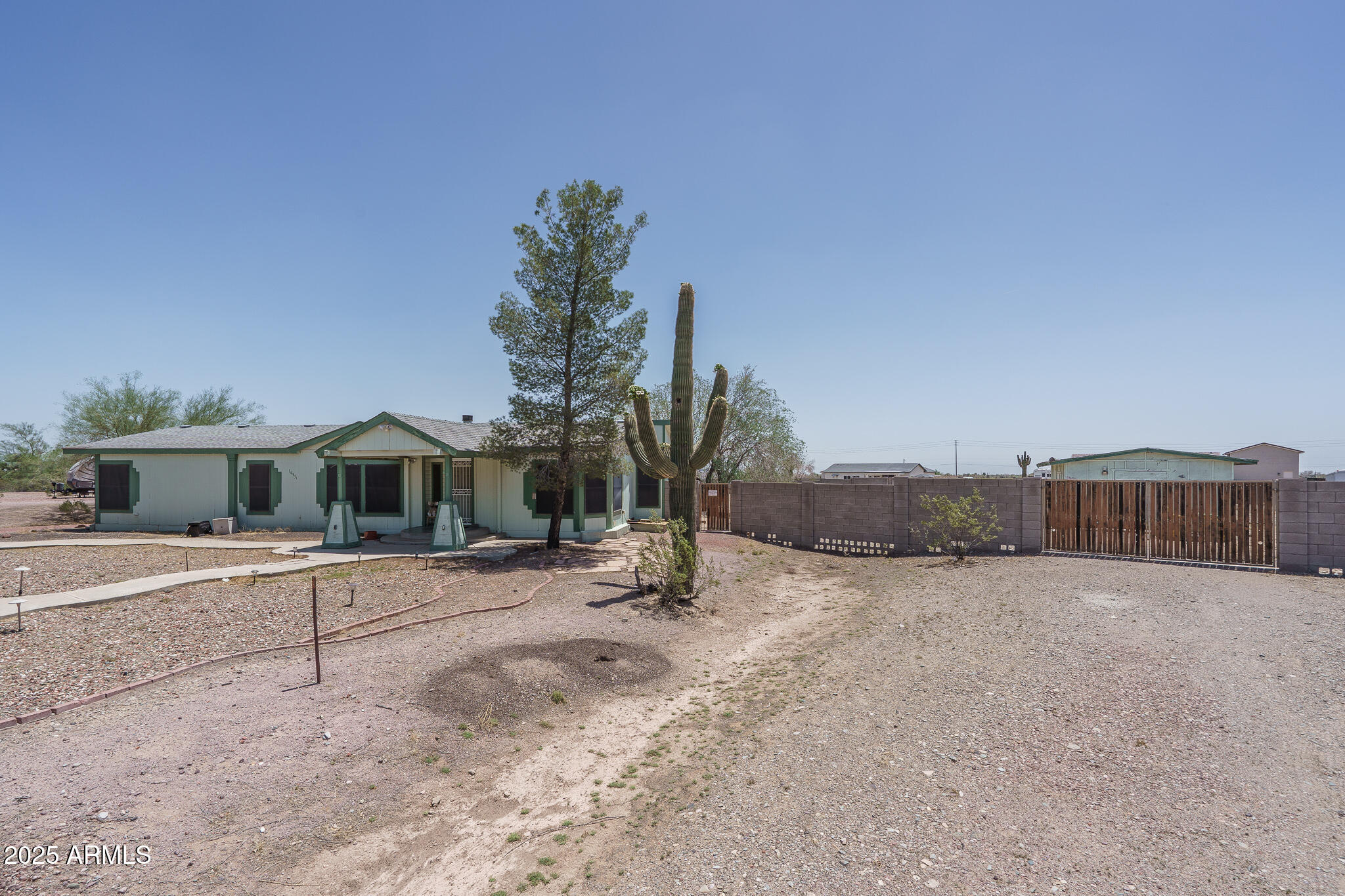 16931 W BARWICK Drive