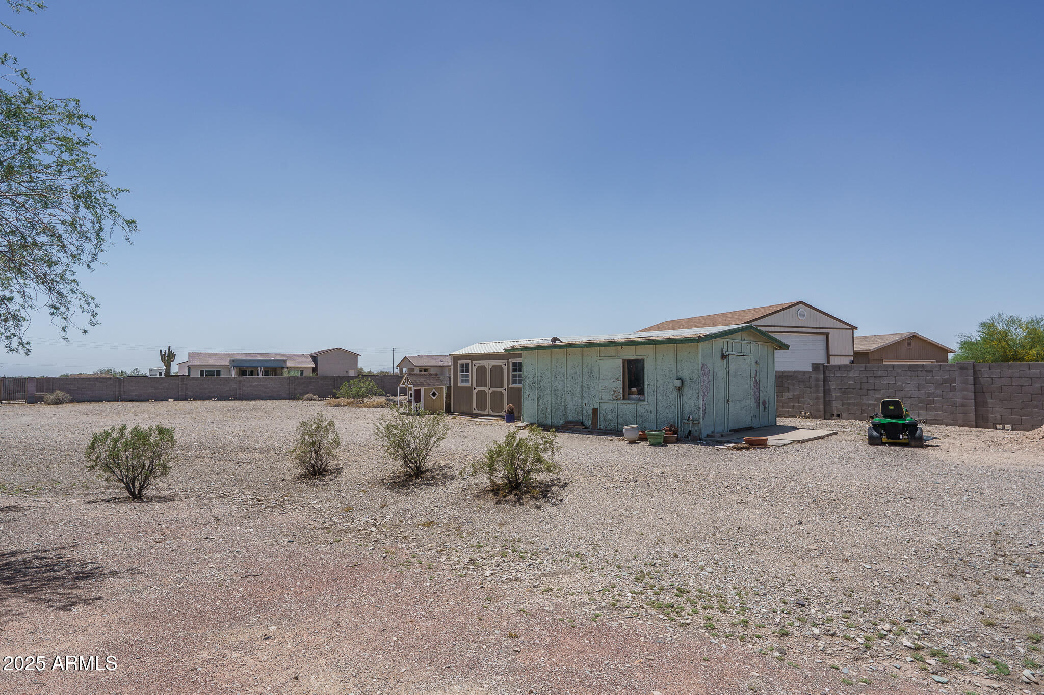 16931 W BARWICK Drive