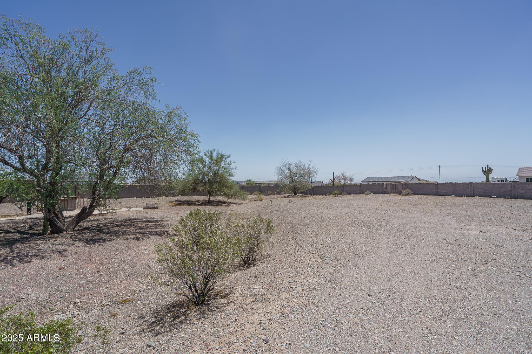 16931 W BARWICK Drive