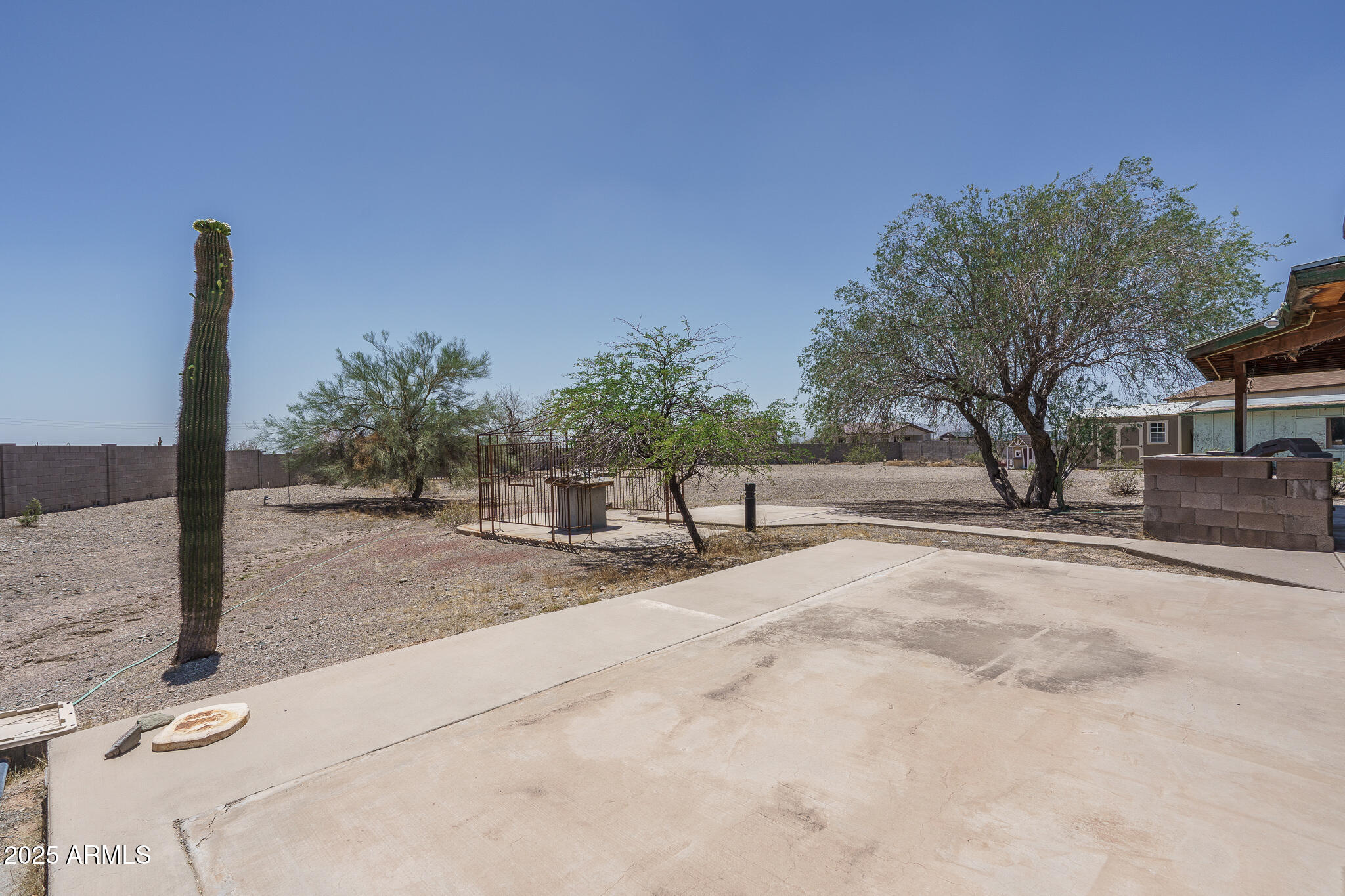 16931 W BARWICK Drive