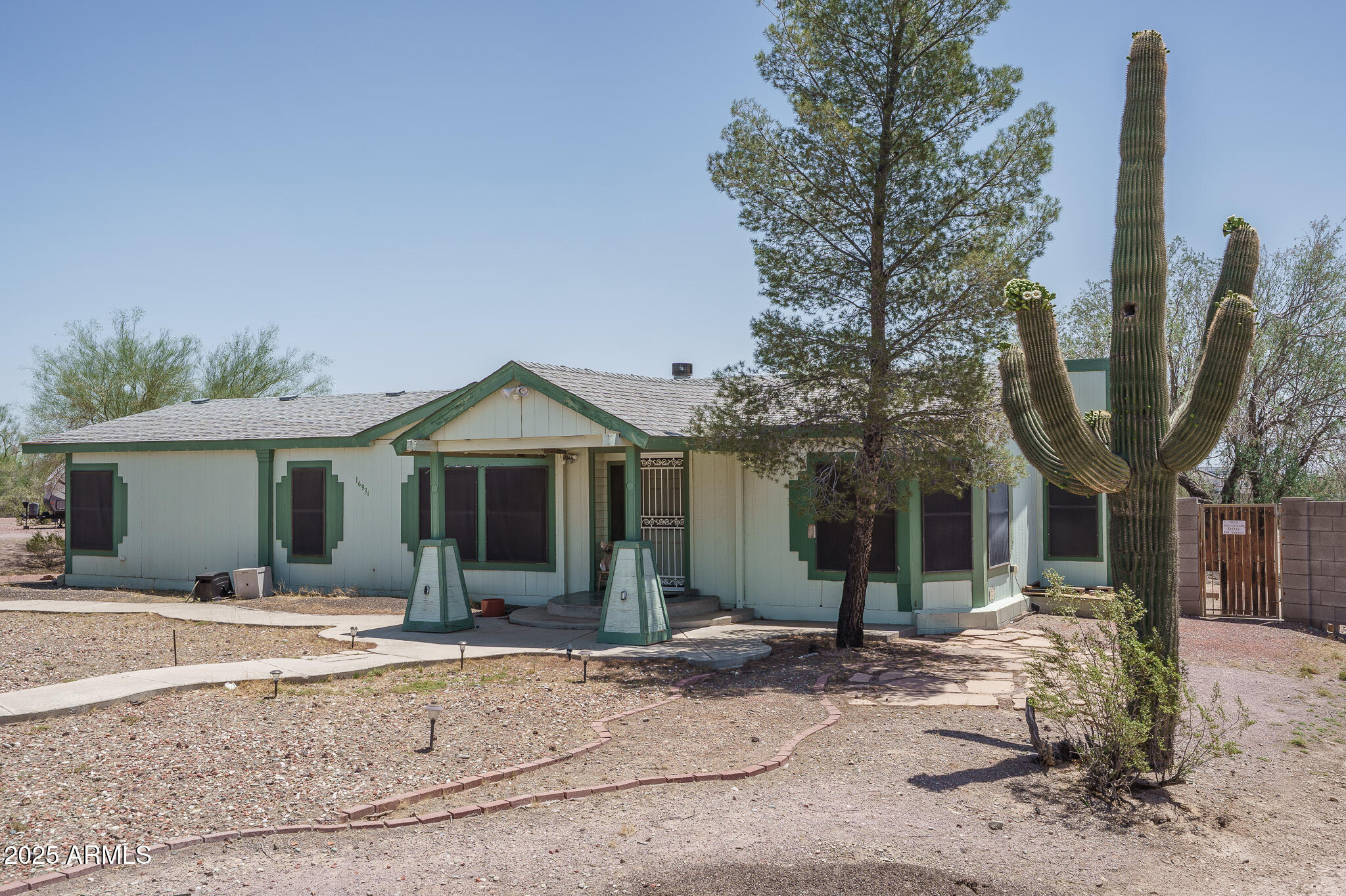 16931 W BARWICK Drive