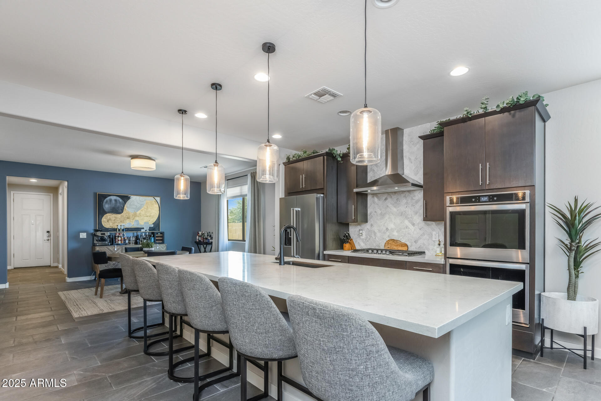 17178 W BUCHANAN Street