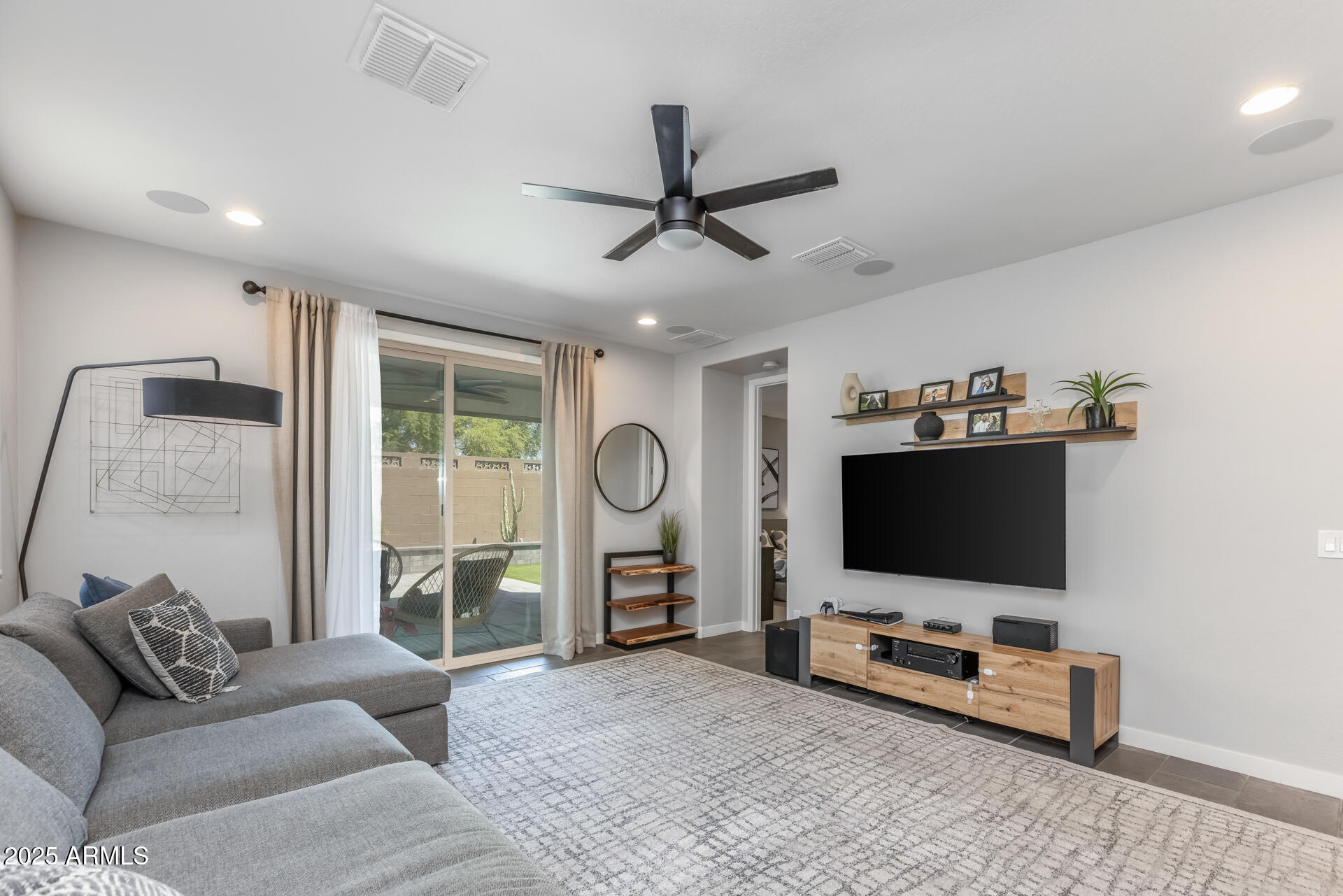 17178 W BUCHANAN Street