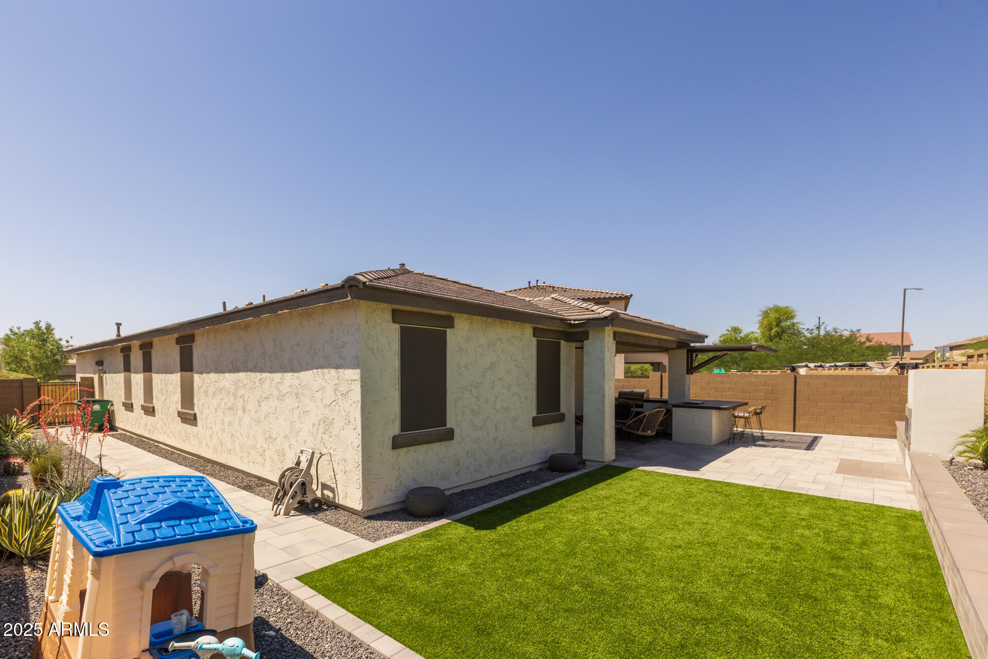 17178 W BUCHANAN Street