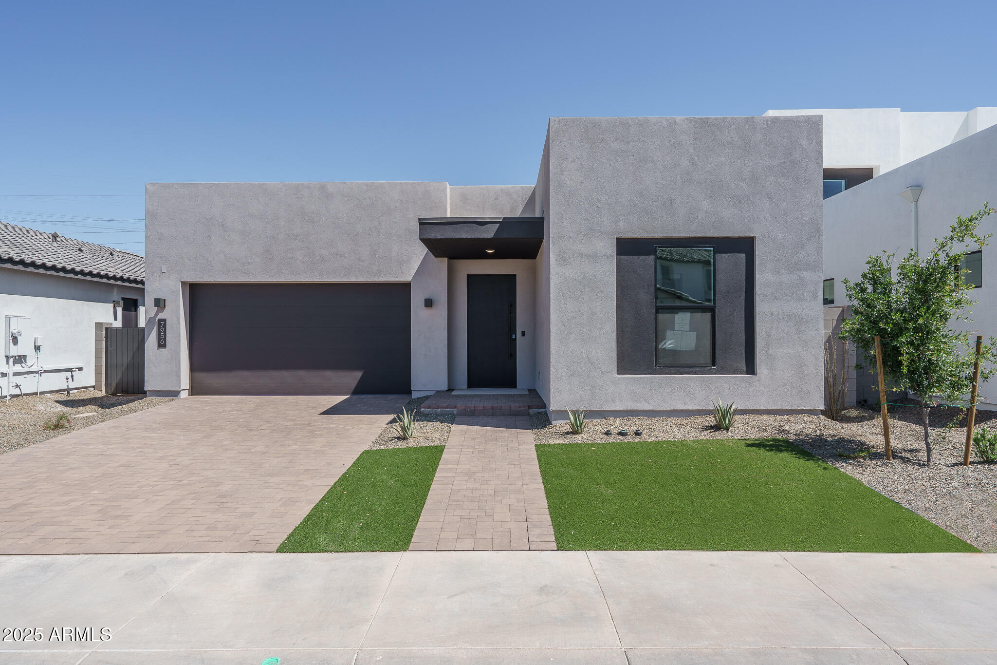 7956 W GRISWOLD Road