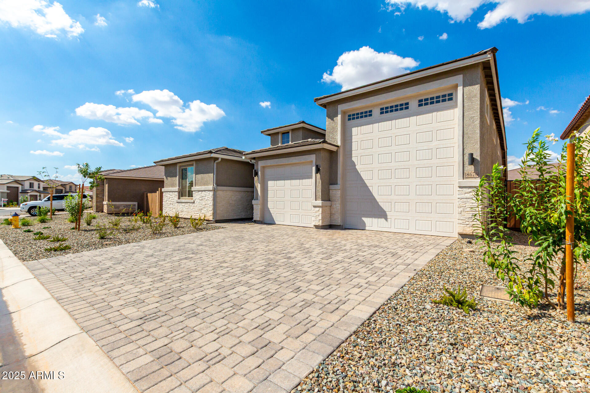 18676 E HELIAN Drive