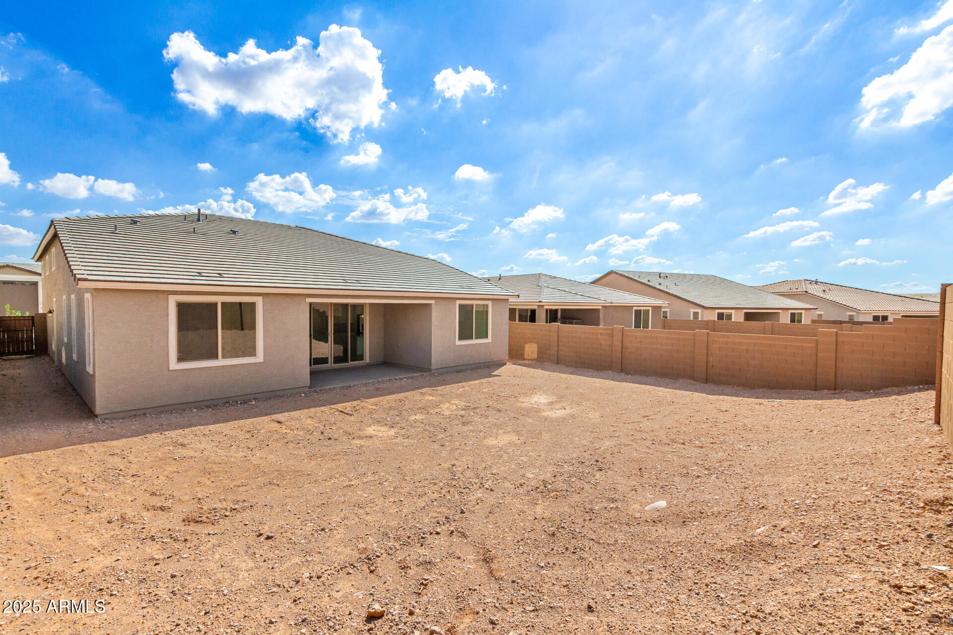 18676 E HELIAN Drive