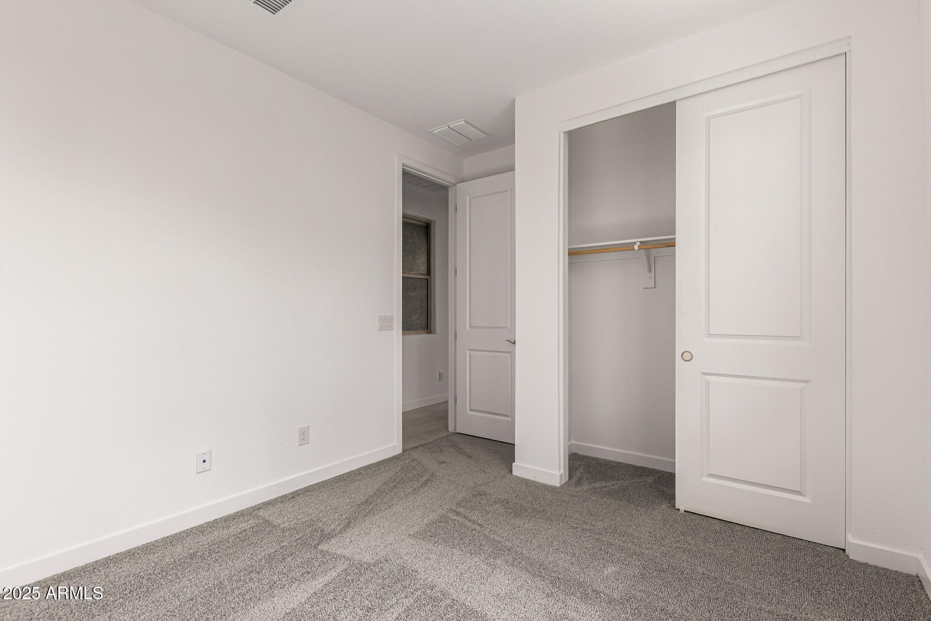 18676 E HELIAN Drive