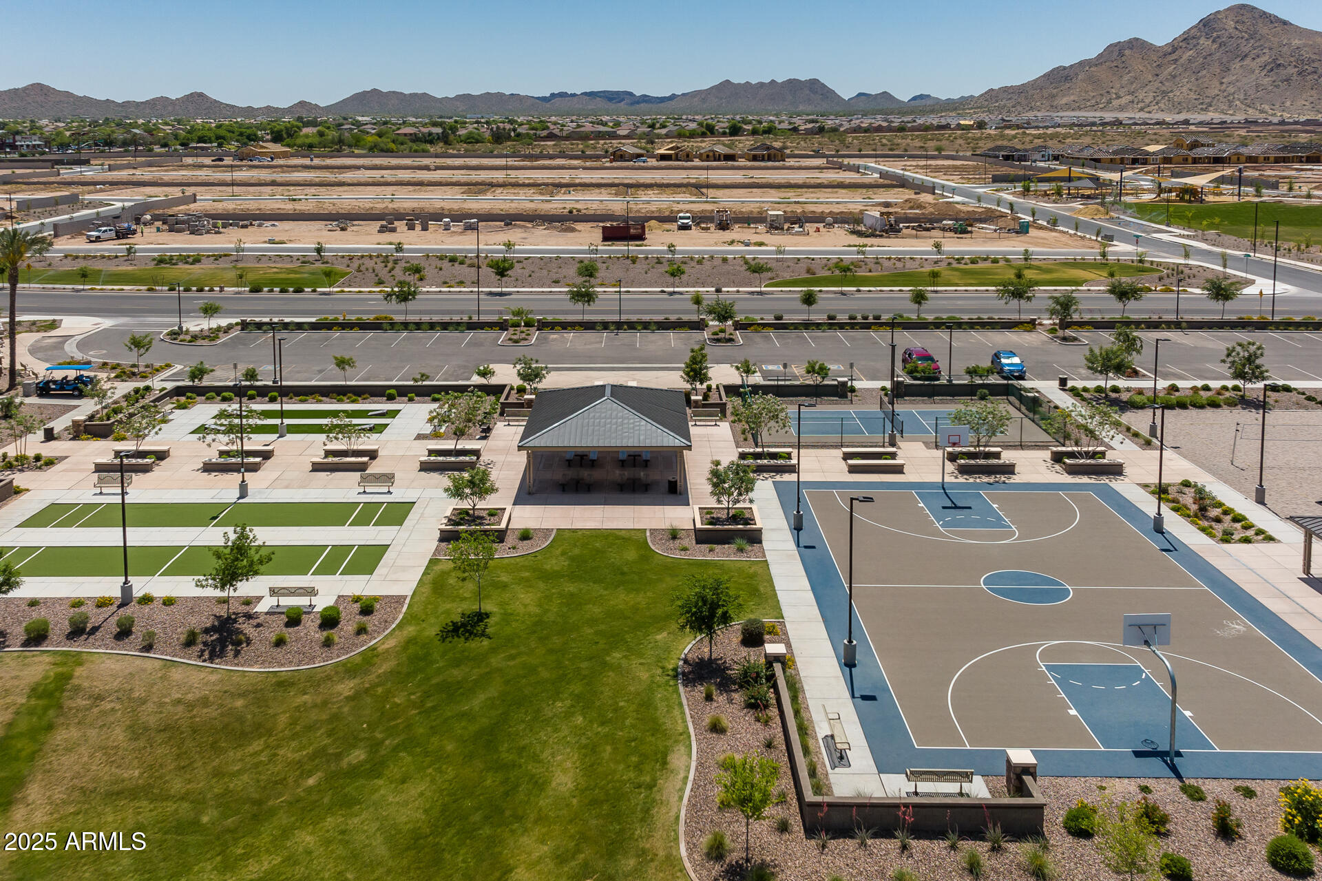 2847 W SHOW LOW Drive