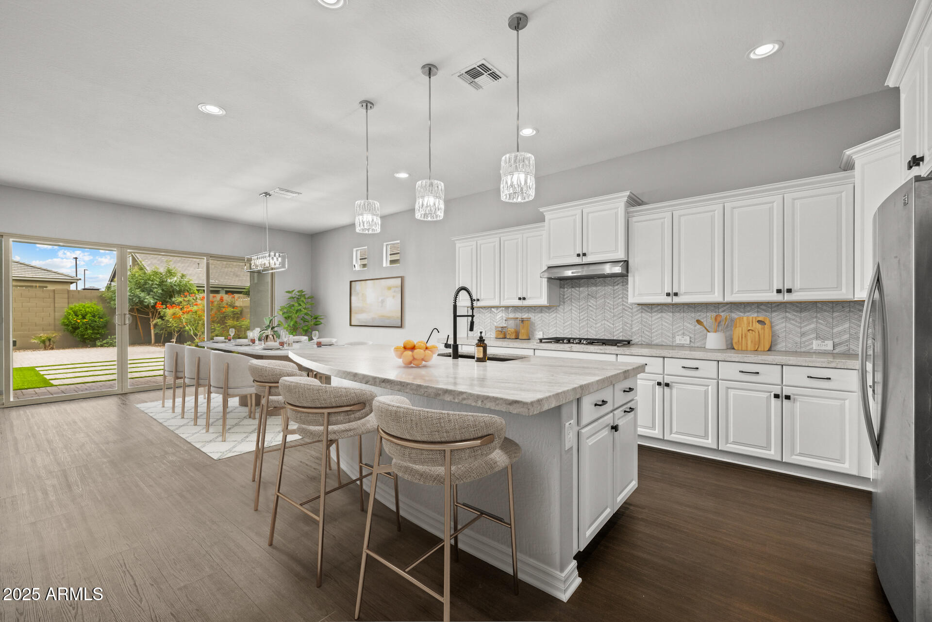 2847 W SHOW LOW Drive