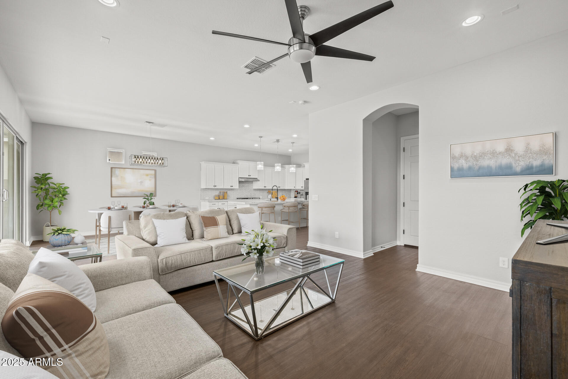 2847 W SHOW LOW Drive