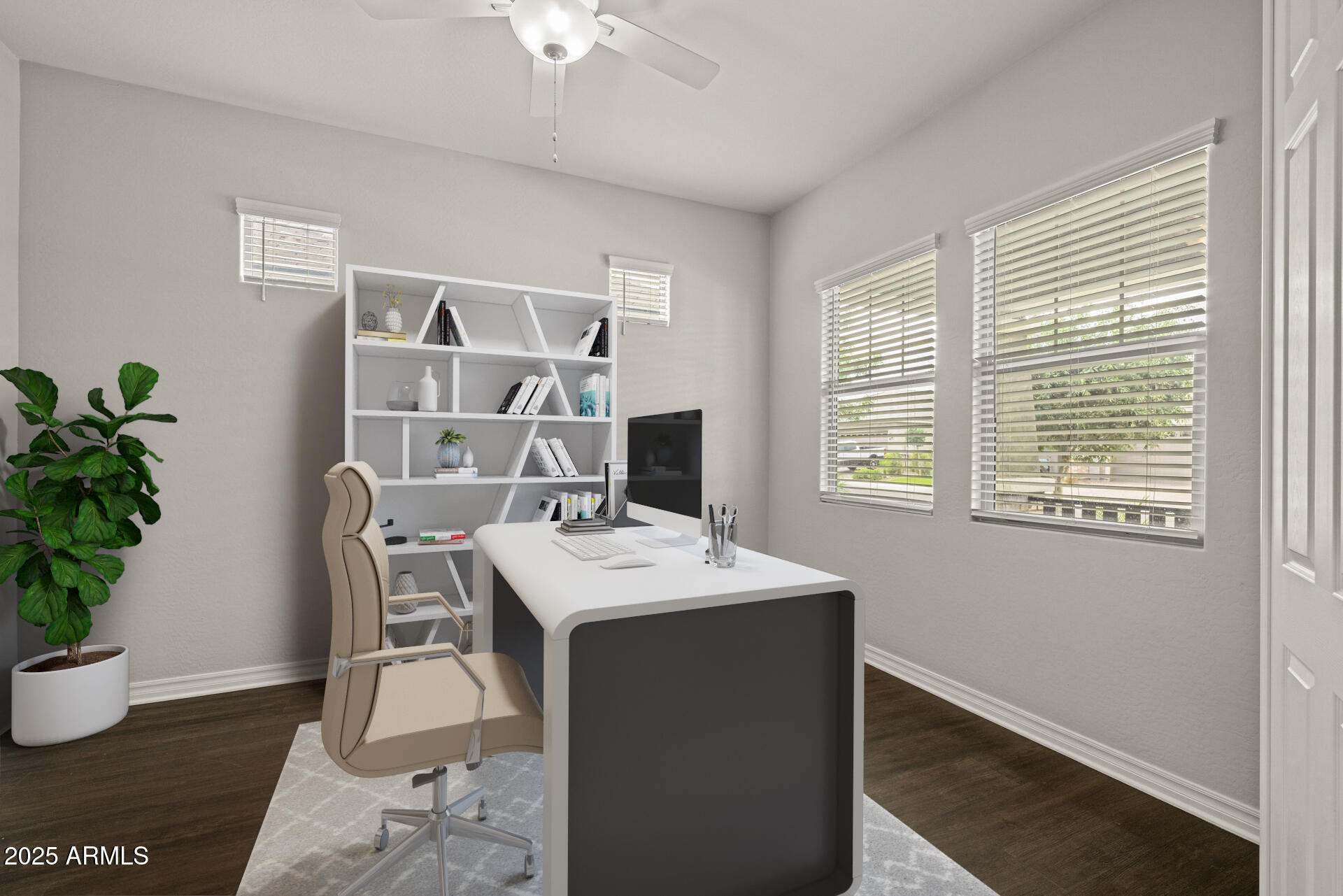 2847 W SHOW LOW Drive