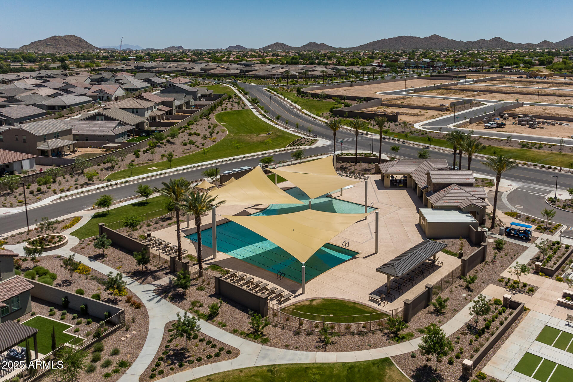 2847 W SHOW LOW Drive