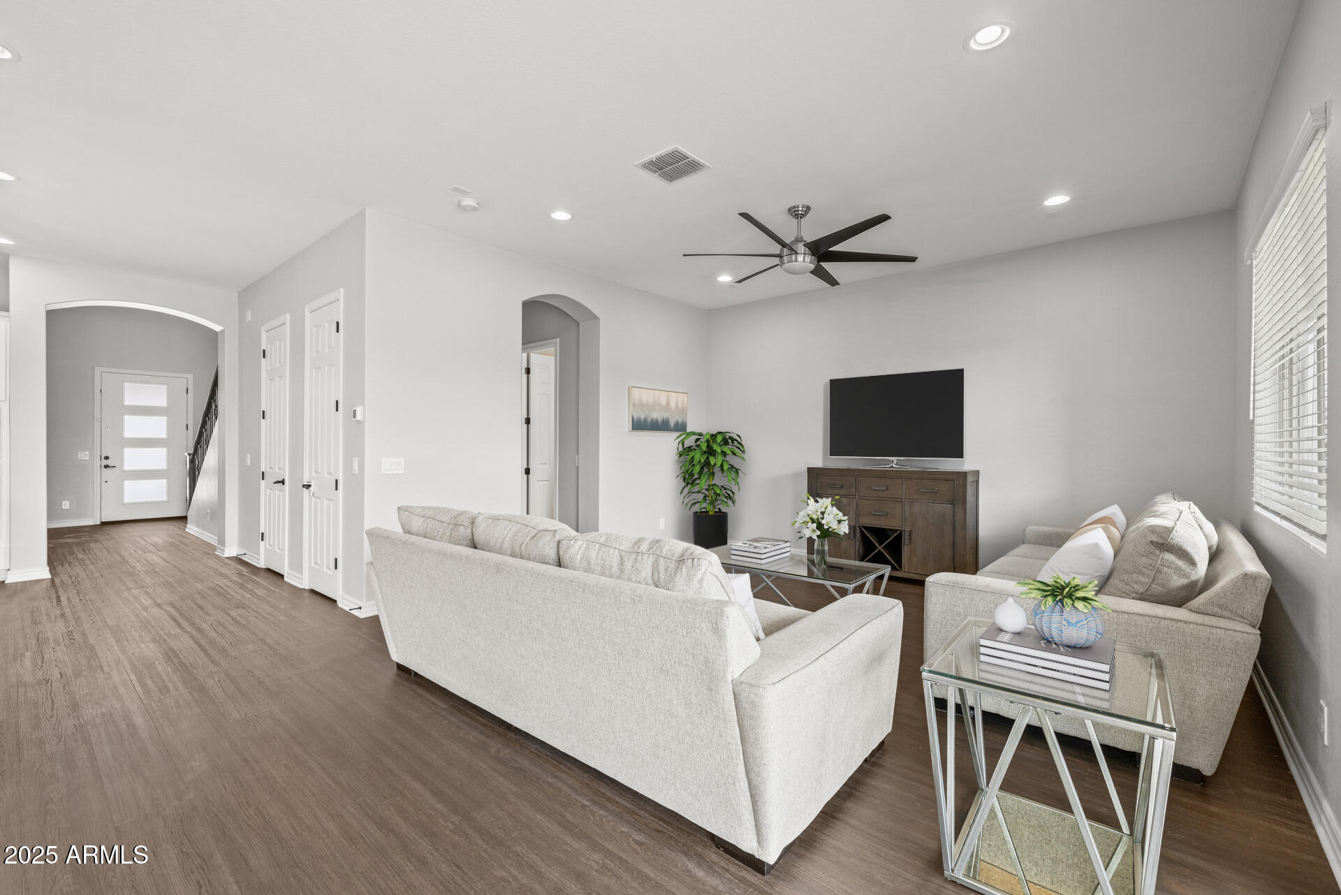 2847 W SHOW LOW Drive